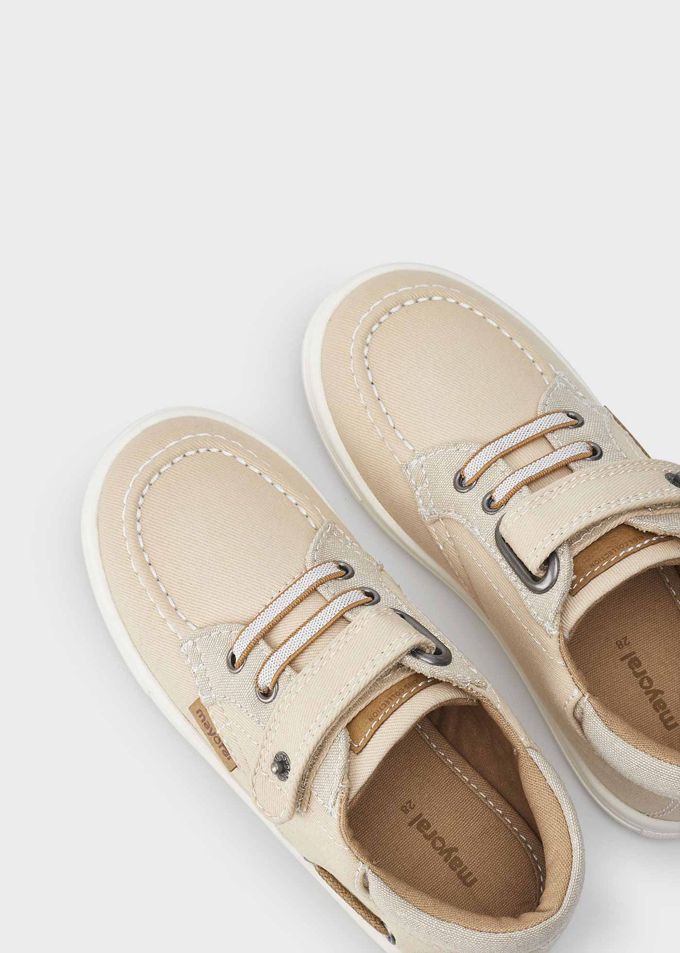 Boys boat shoes