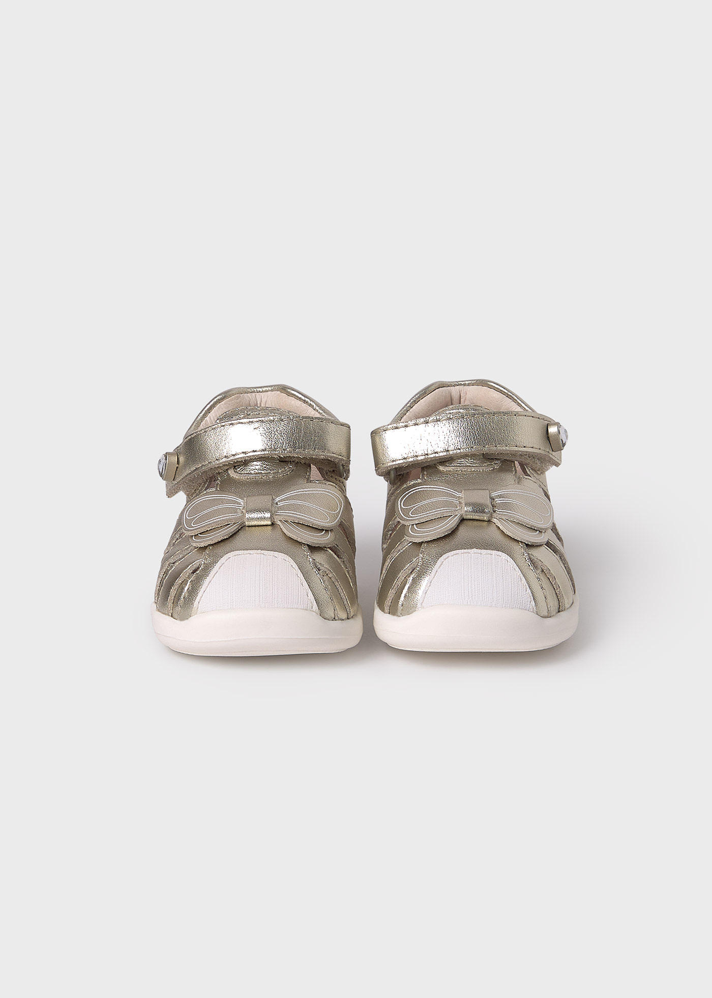 Skórzane sandałki niemowlęce