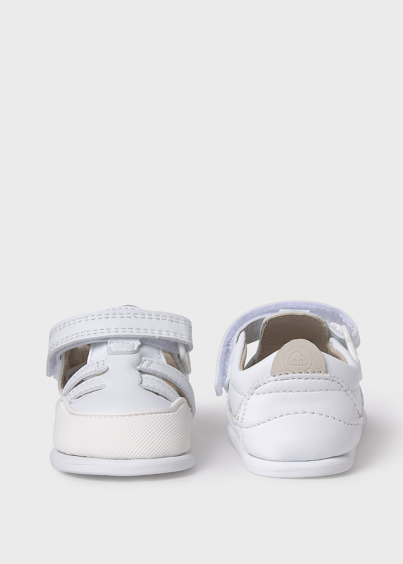 Sandały dla niemowlęcia