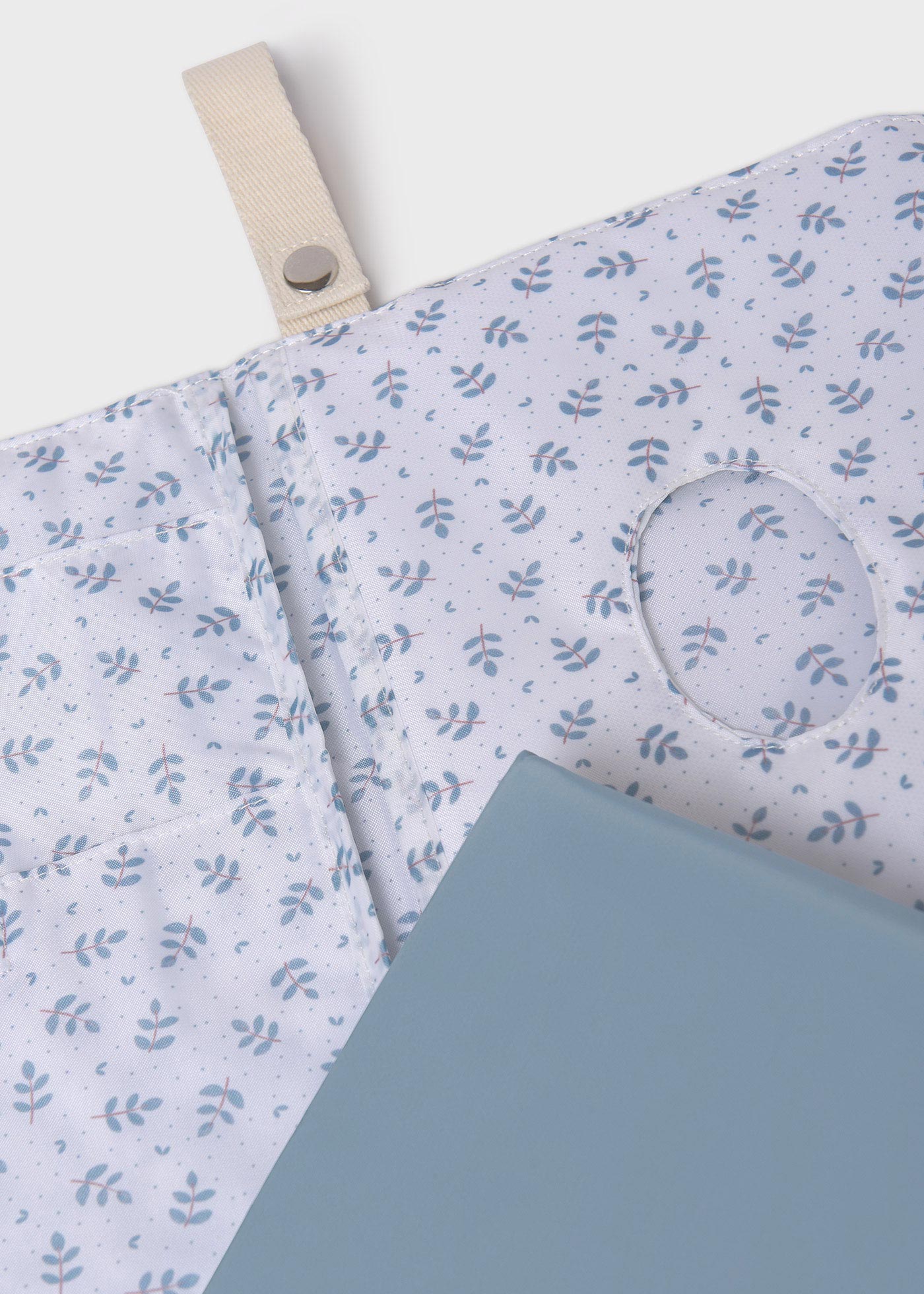 Necessaire porta salviette con fasciatoio neonato
