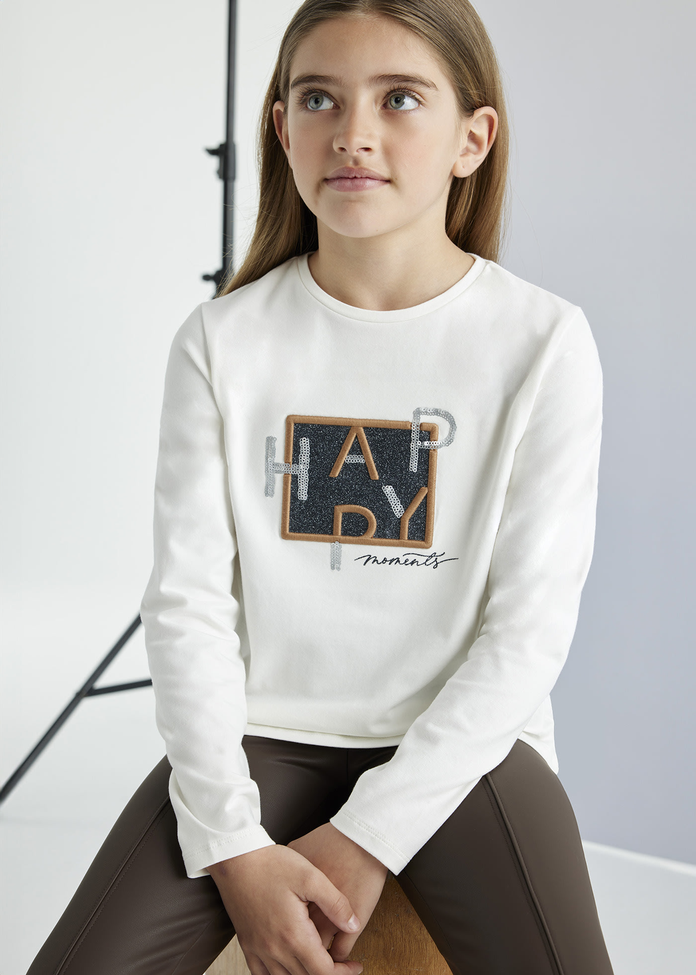 Tricou text paiete fata