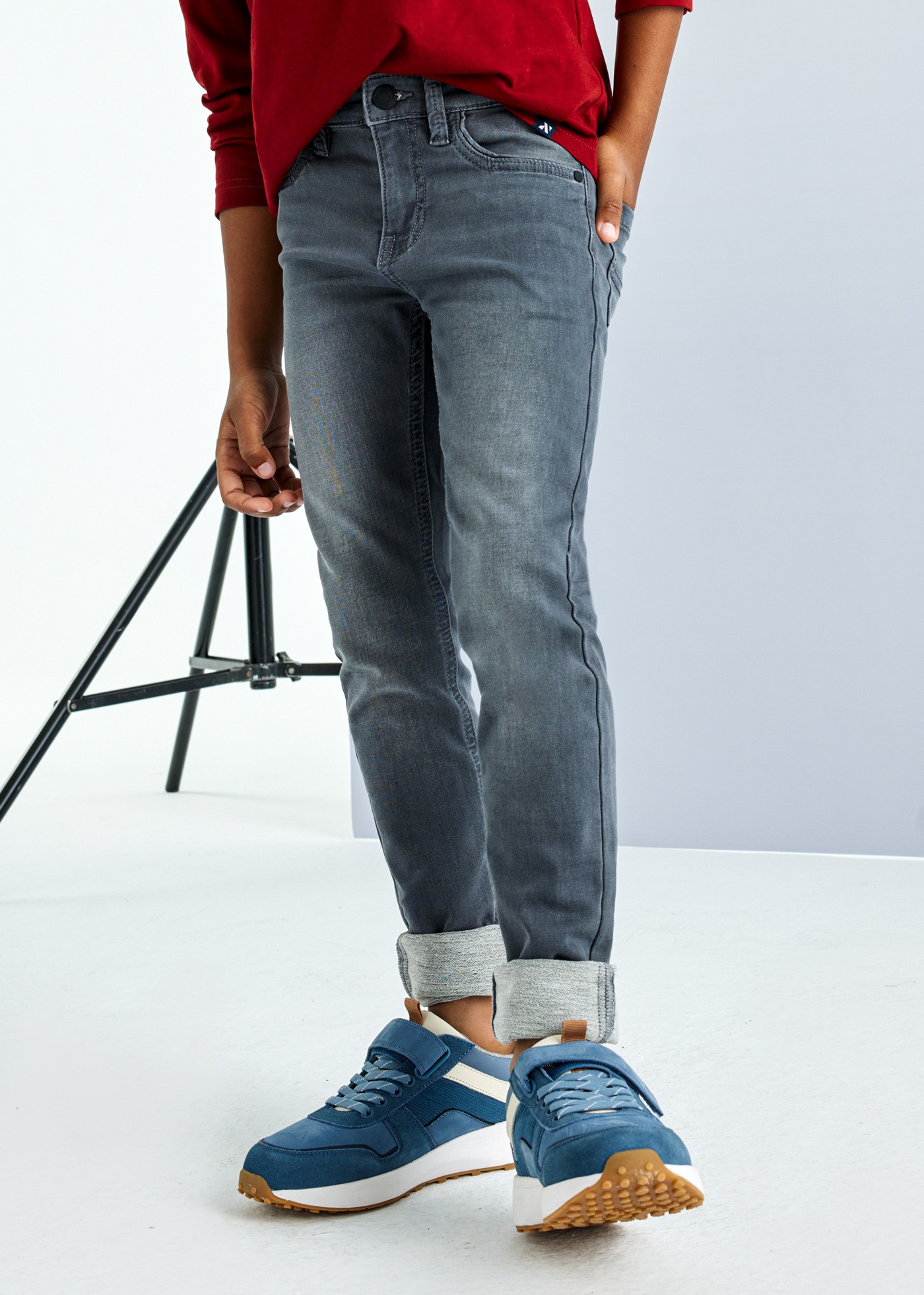 Pantalon en denim ajusté garçon