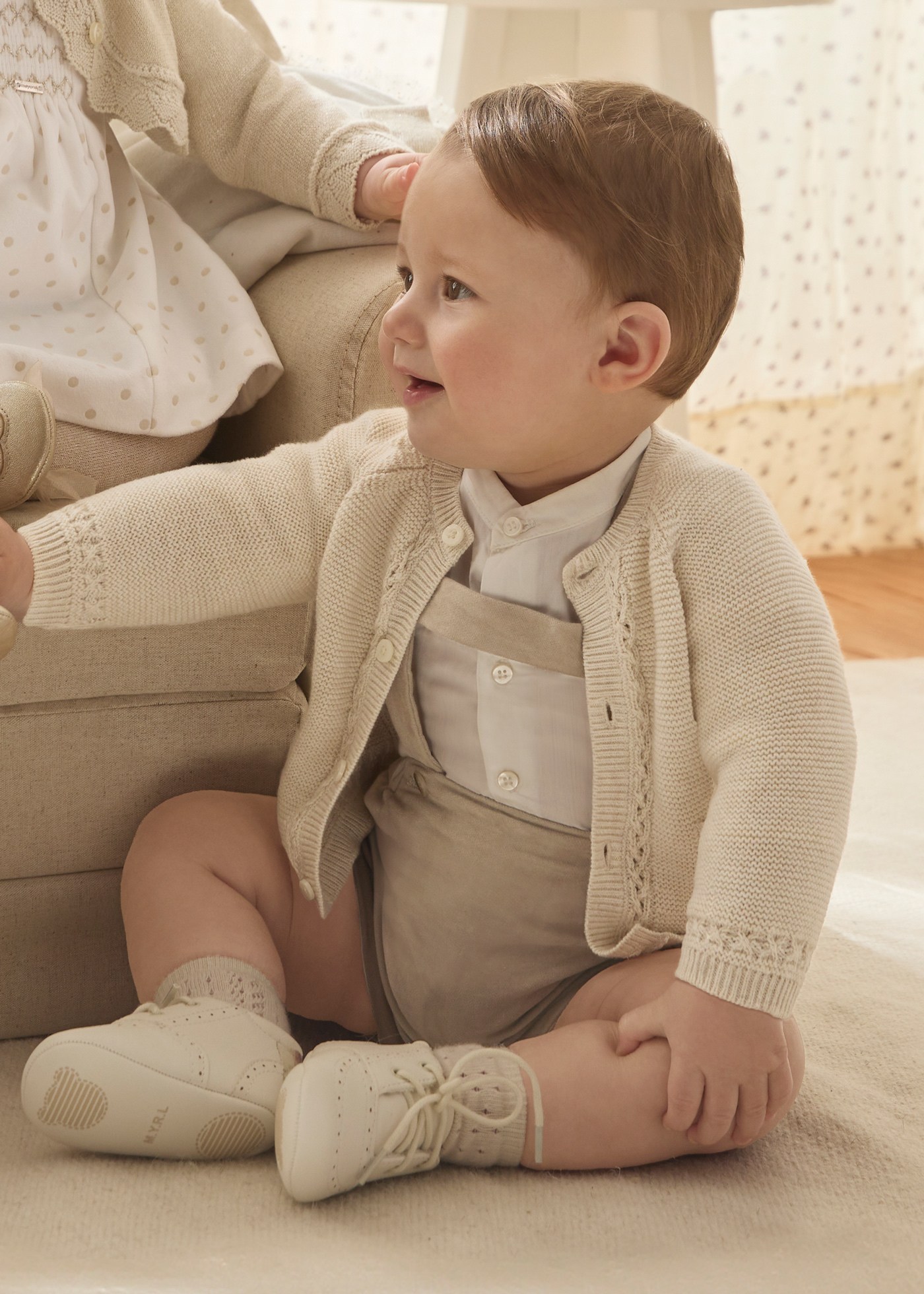 Ensemble pantalon à bretelles et body nouveau-né