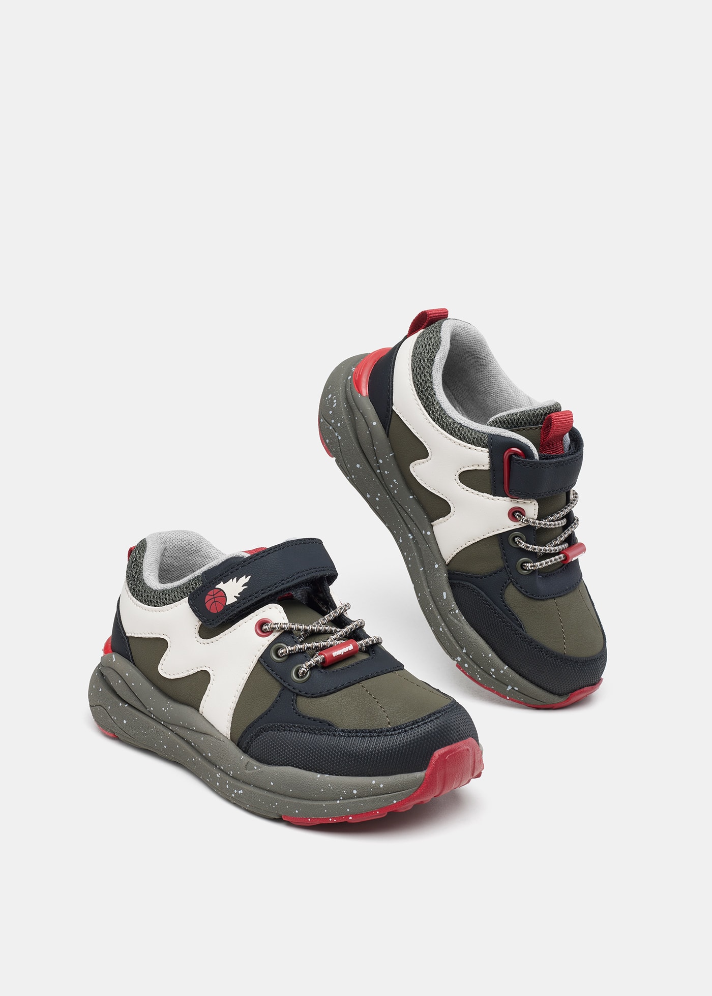 Buty sportowe z grubą podeszwą dla chłopca