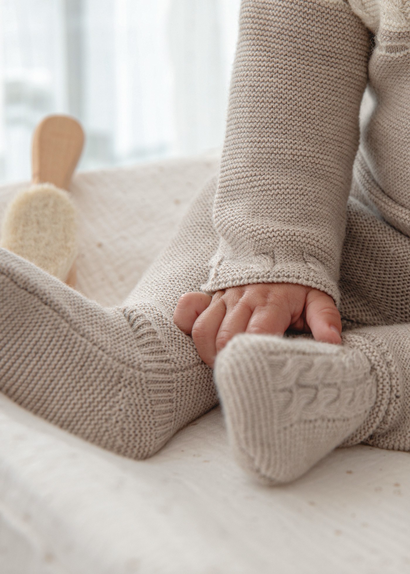 Ensemble pull et collants bicolores nouveau-né