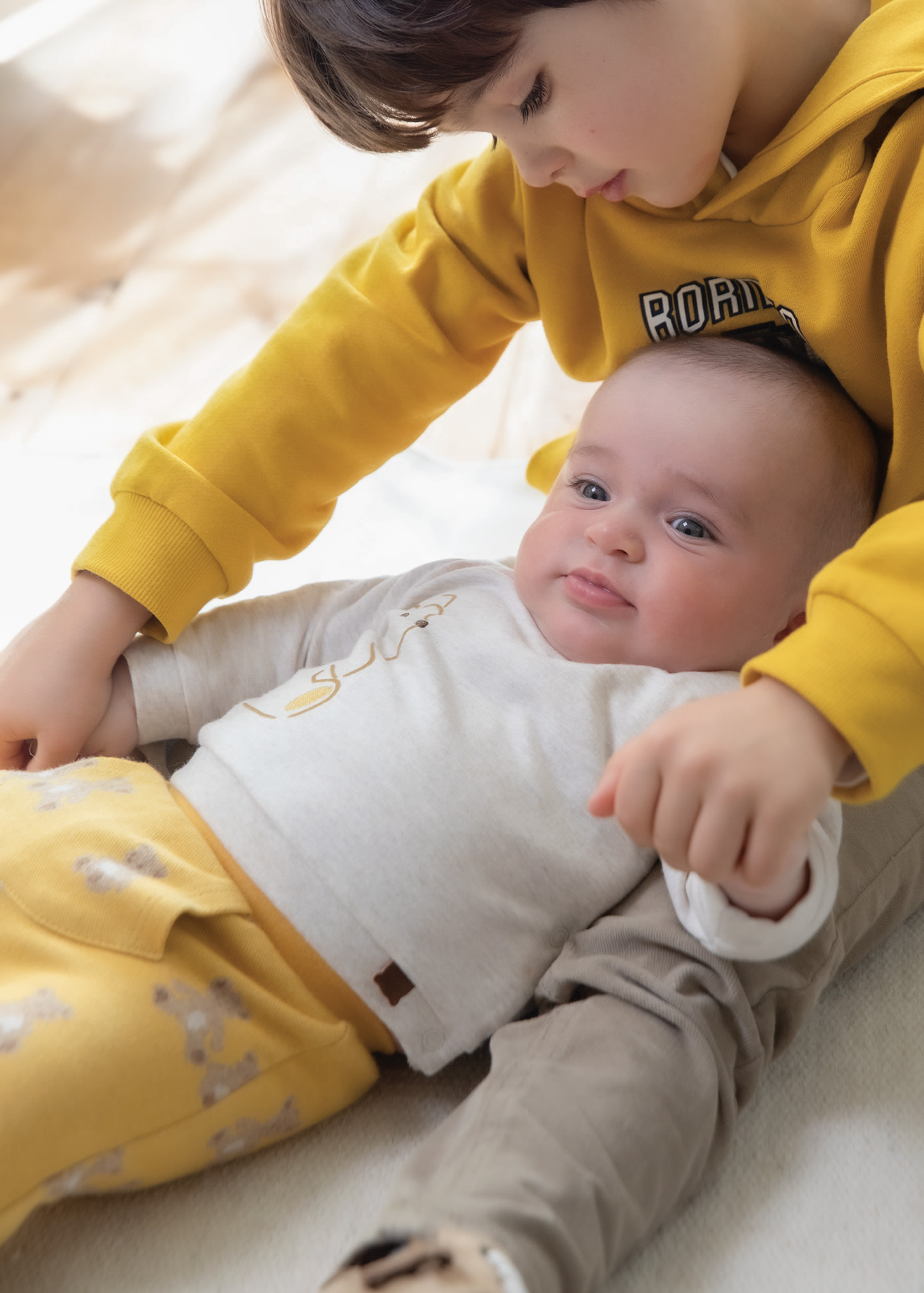 Conjunto polaina y sudadera osito recién nacido