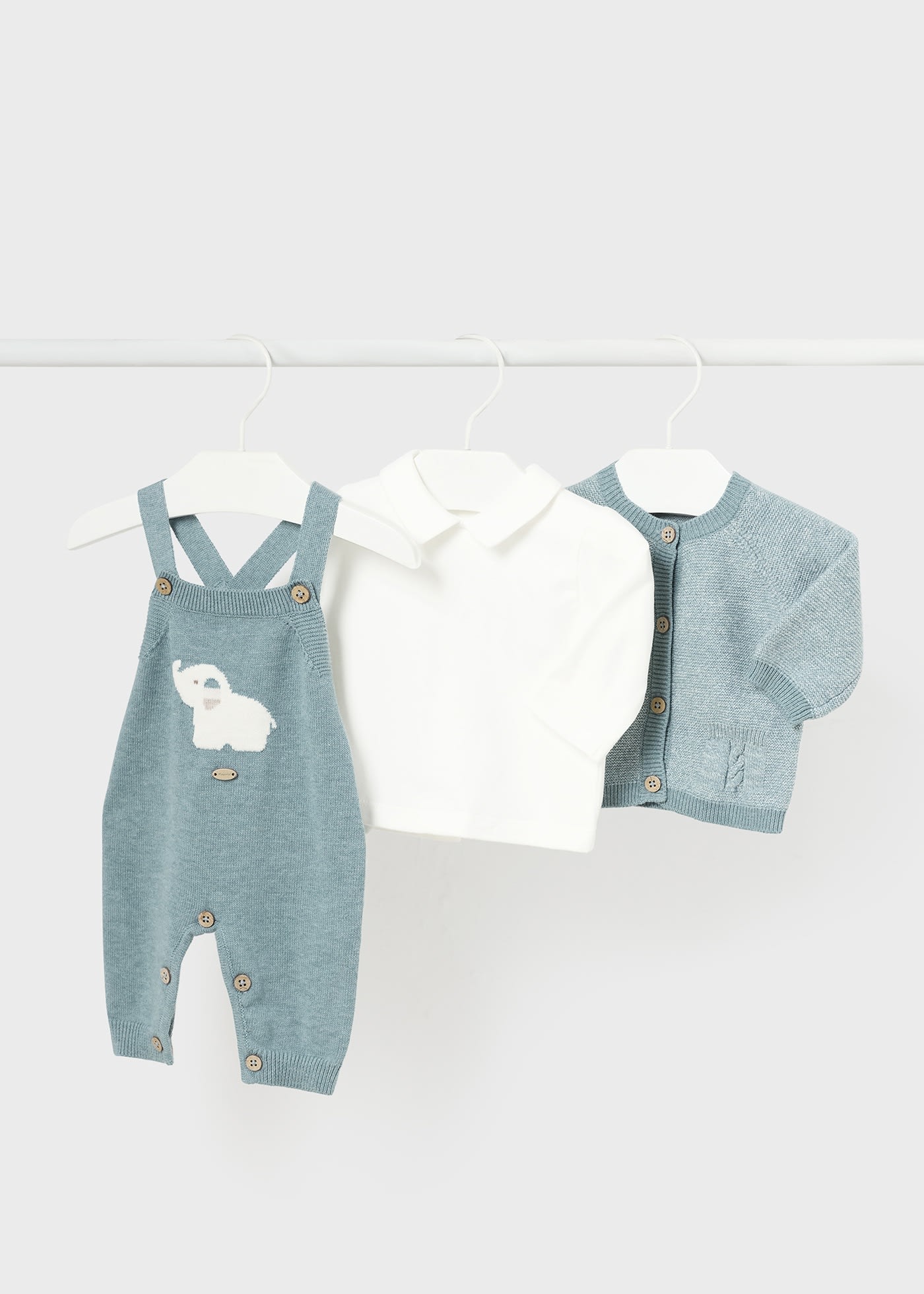 Completo salopette 3 pezzi in maglia neonato