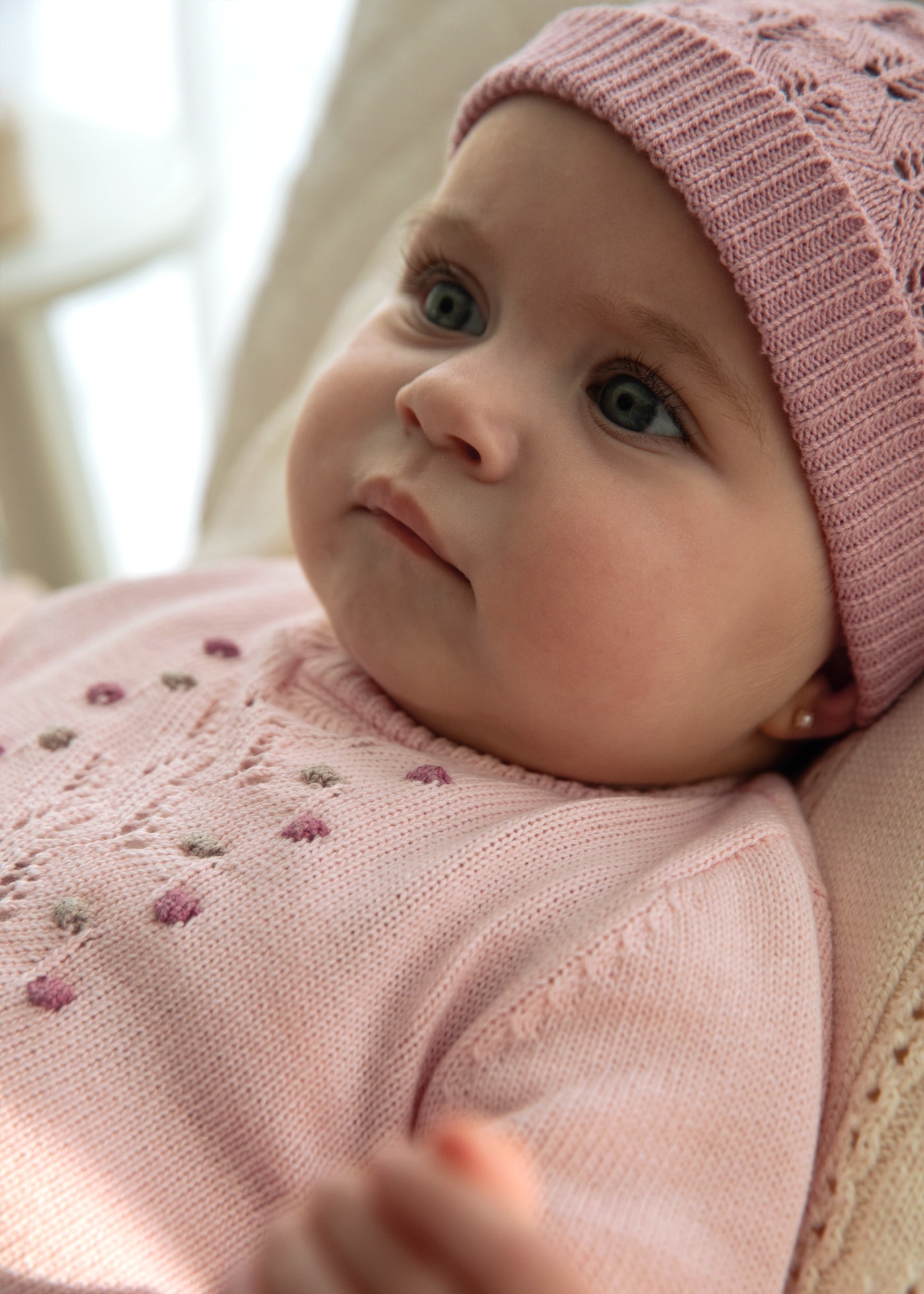 Robe avec bonnet tricot nouveau-né