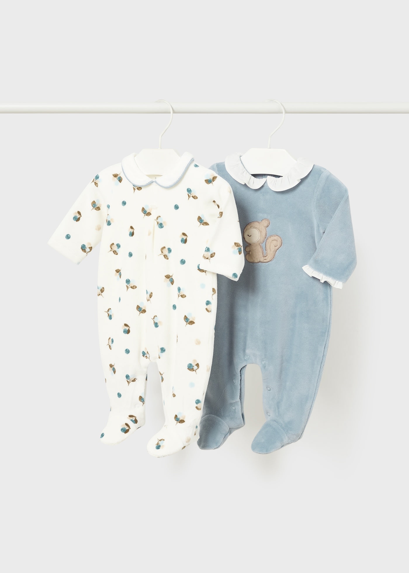 Set 2 pijamale catifelate nou-nascut