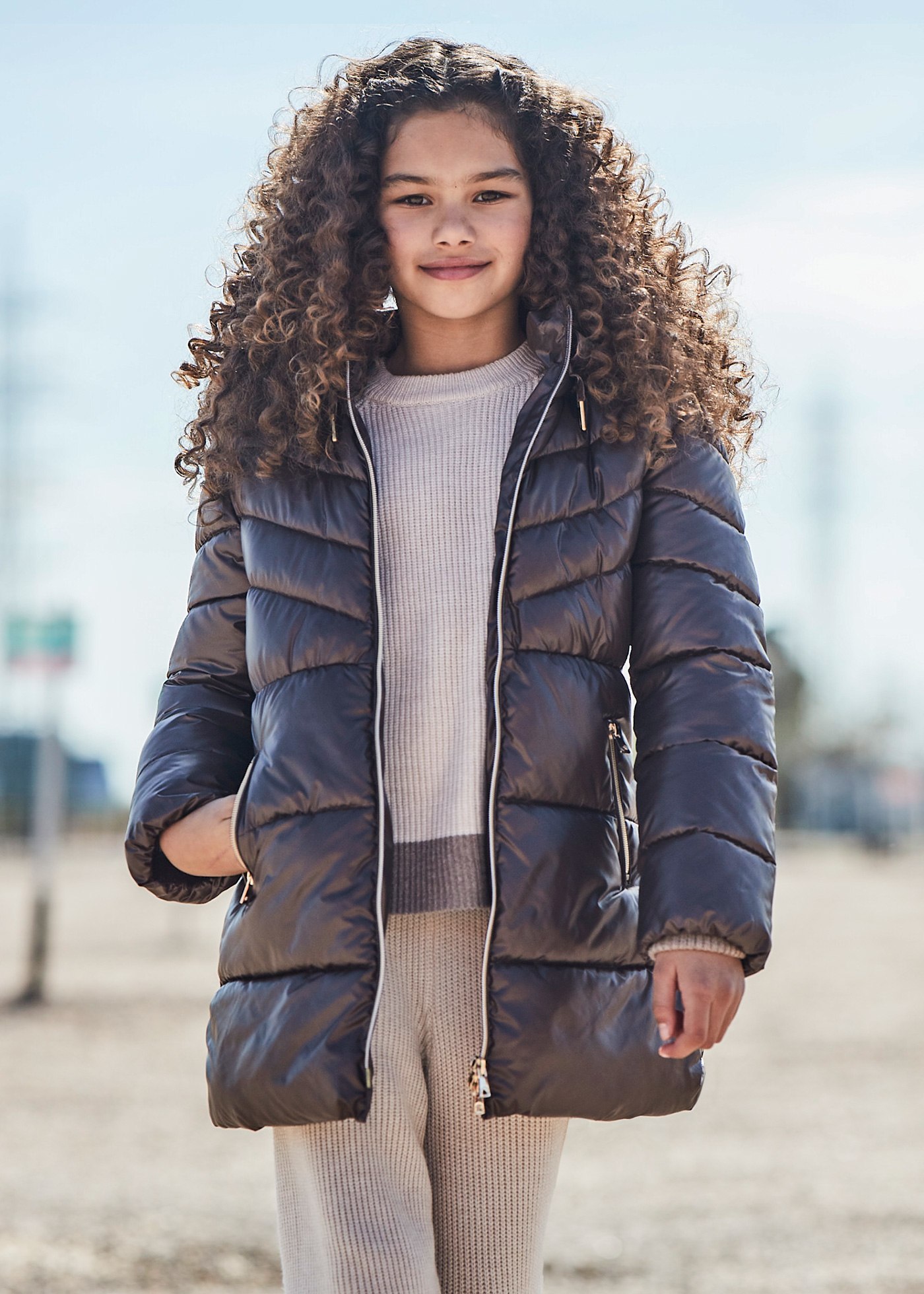 Lange Winterjacke glänzend Teenager Mädchen