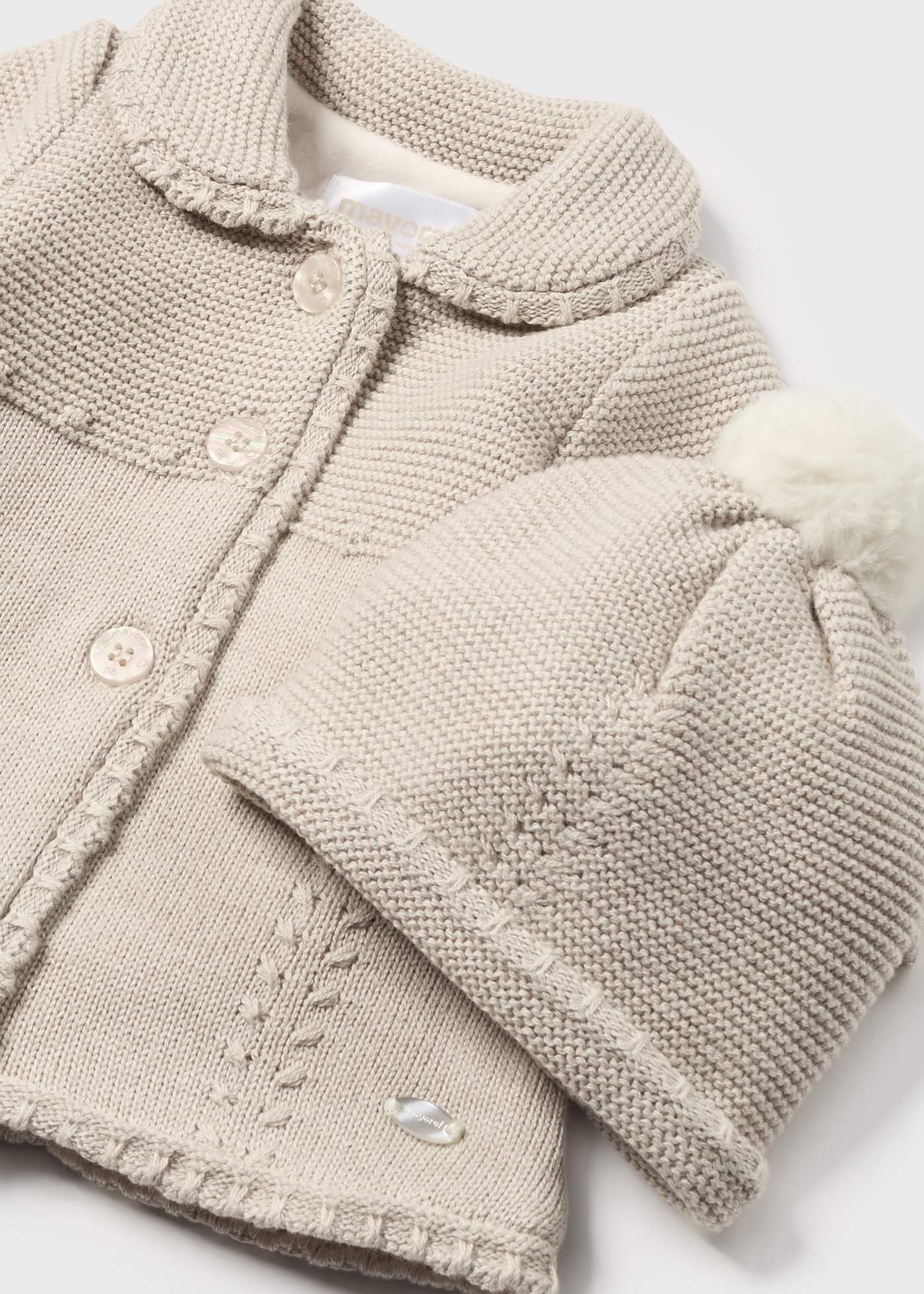 Palton tricot si caciula nou-nascut
