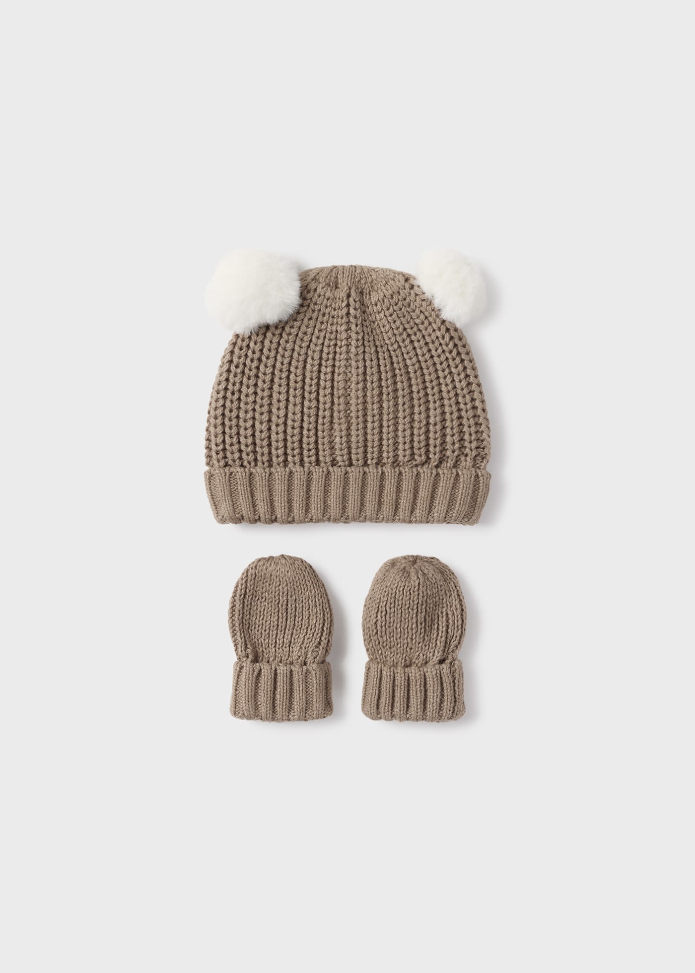 Set chapeau et moufles tricot nouveau-né