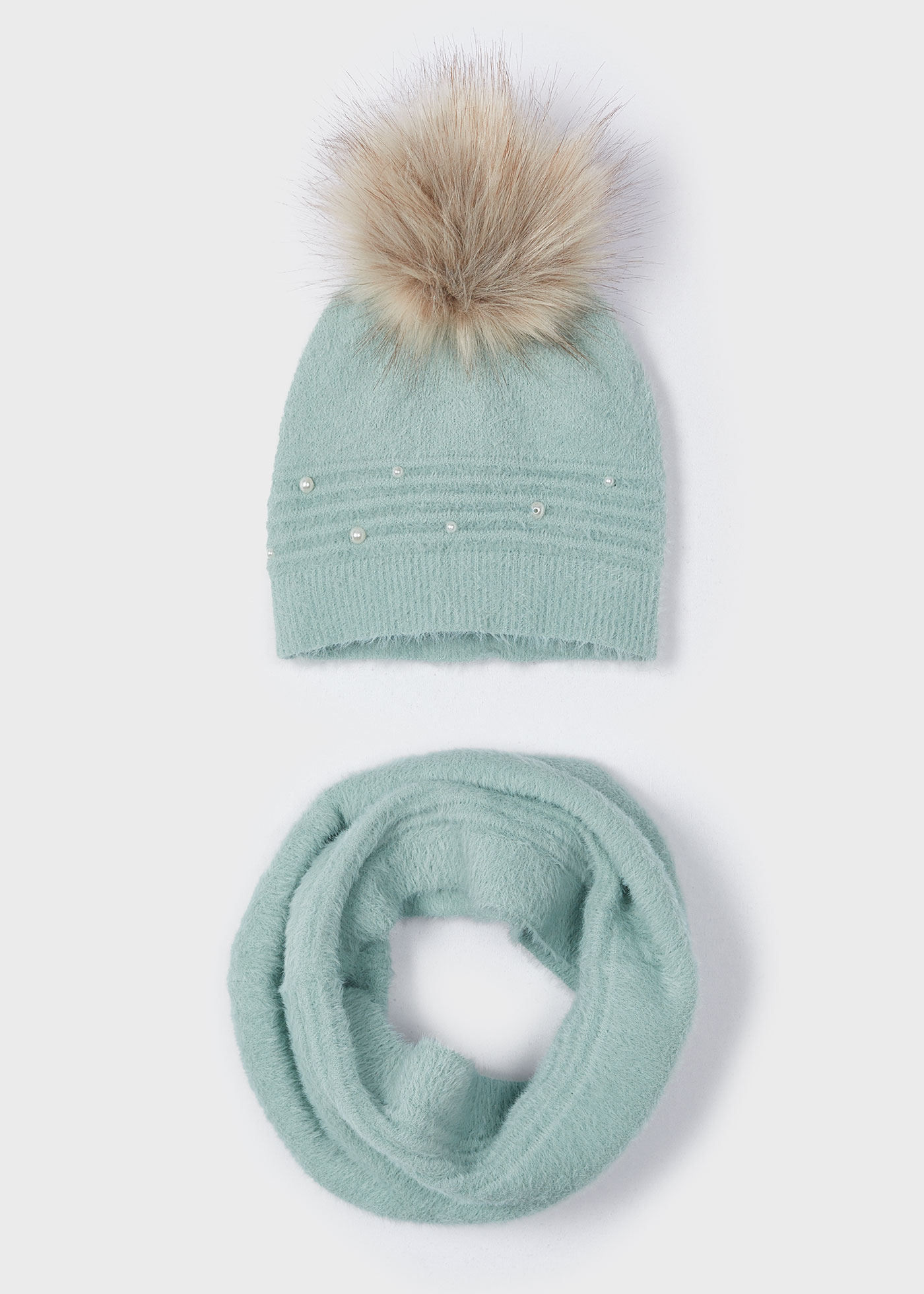 Conjunto de gorro e cachecol menina