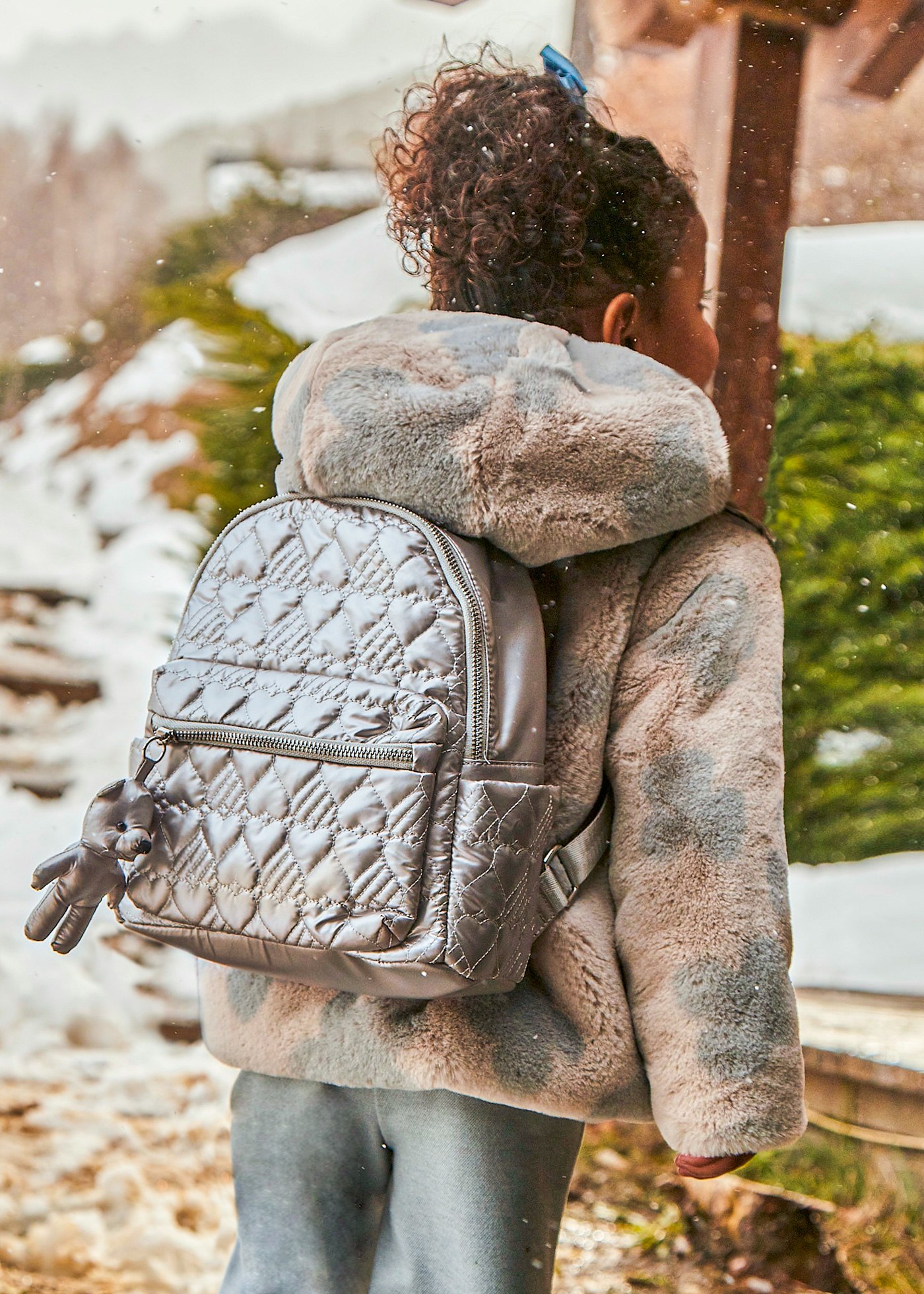 Quilted metallic backpack for girls