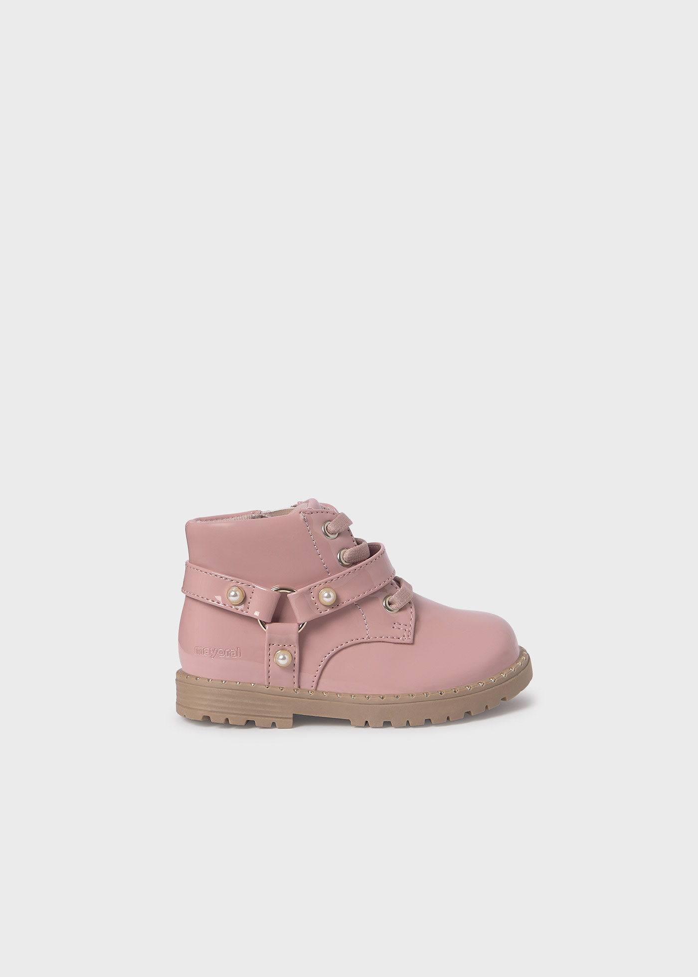 Bottines en cuir verni bébé