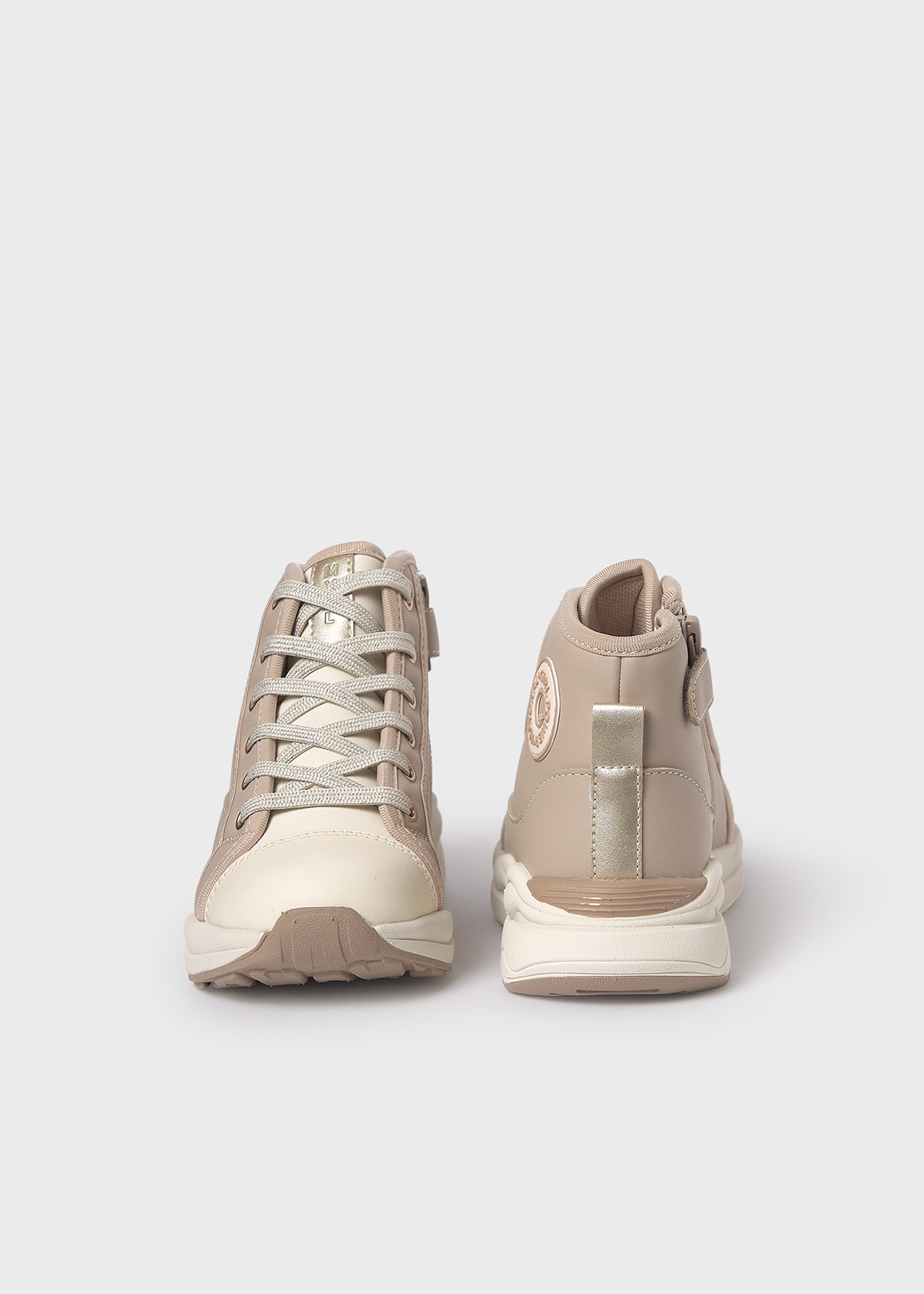 Ghete sport talpa groasa fetita