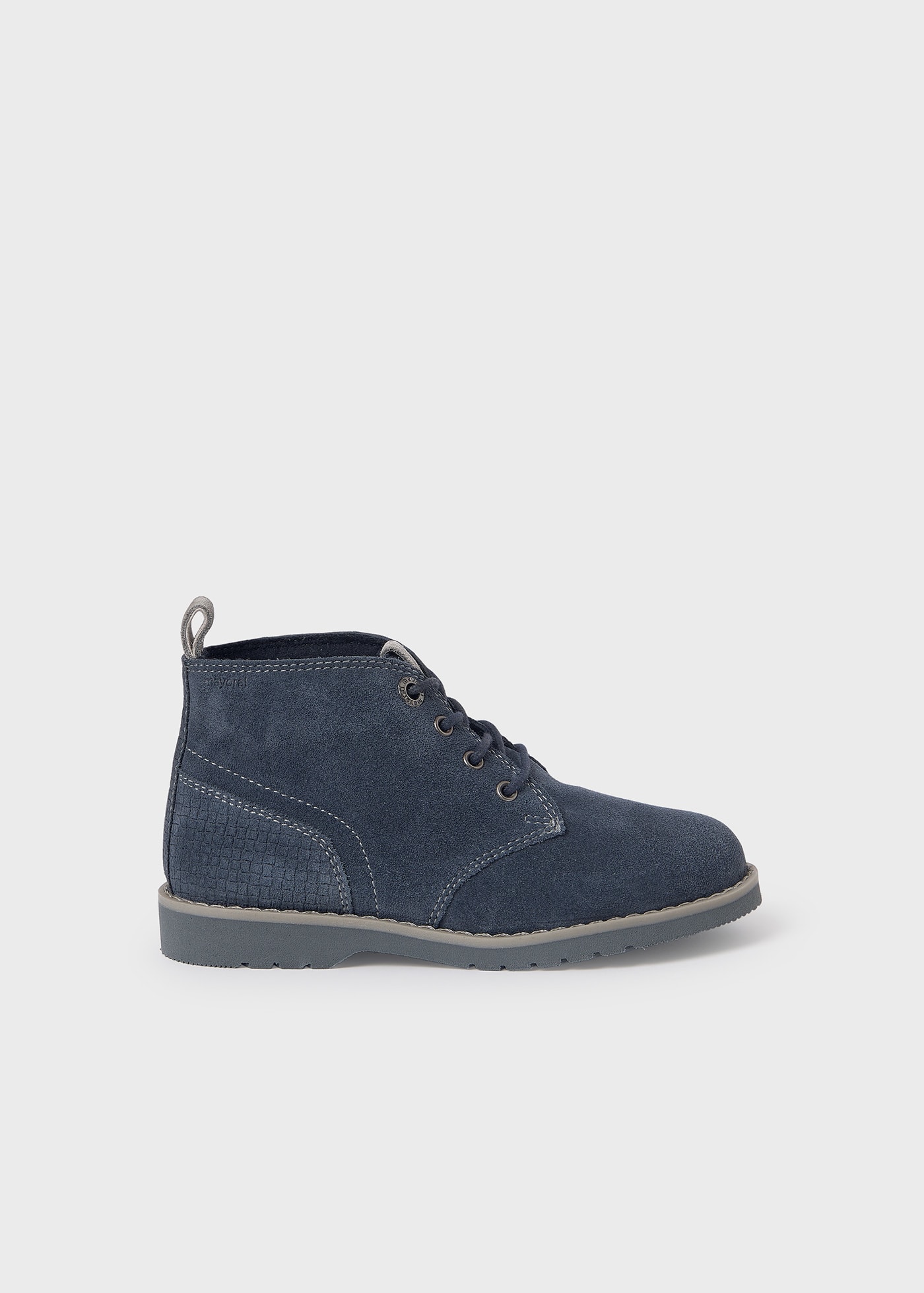 Botins cordões rapaz