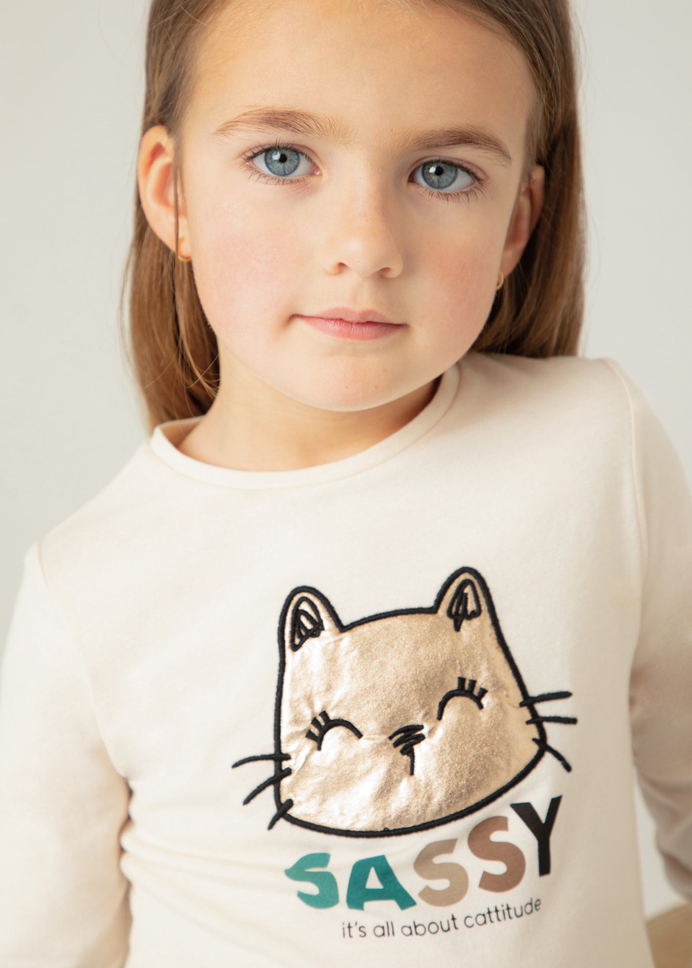 Camiseta manga fruncida gato niña