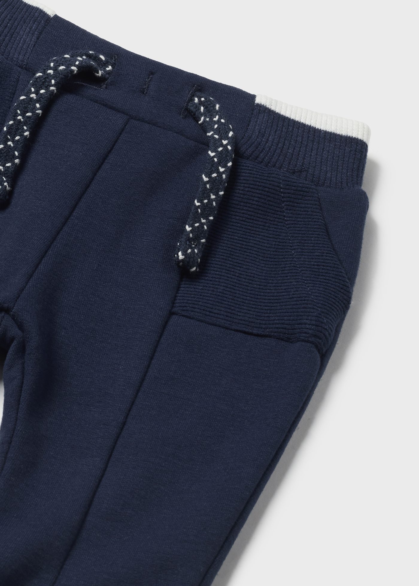 Sporthose Neugeborene