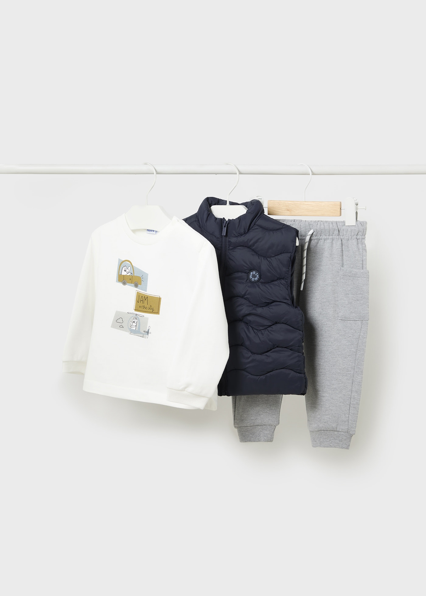 Conjunto colete 3 peças bebé