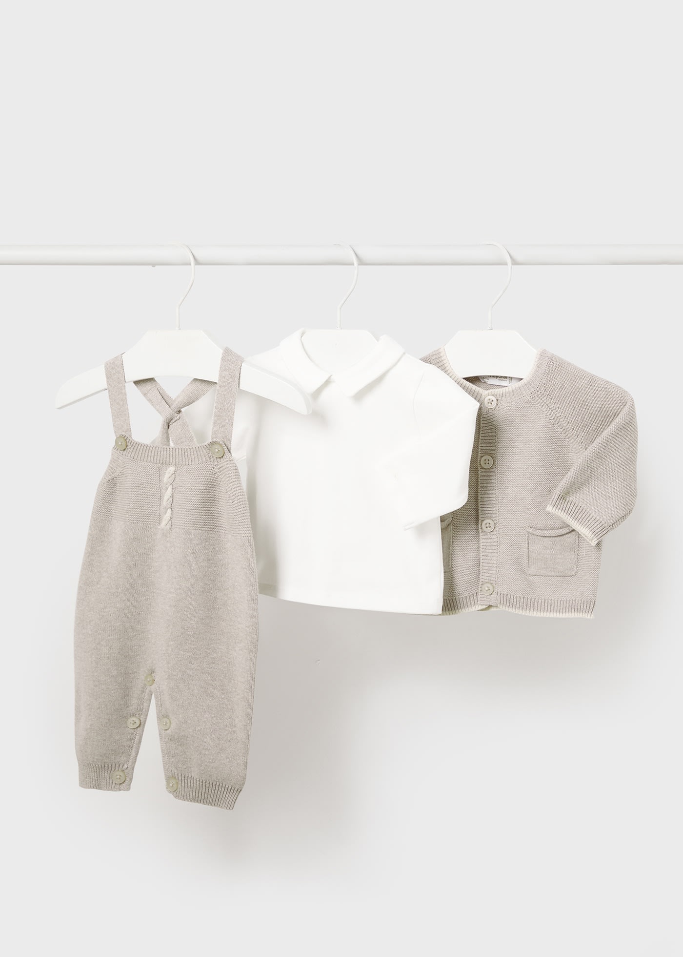 Newborn 3 Piece Knit Set