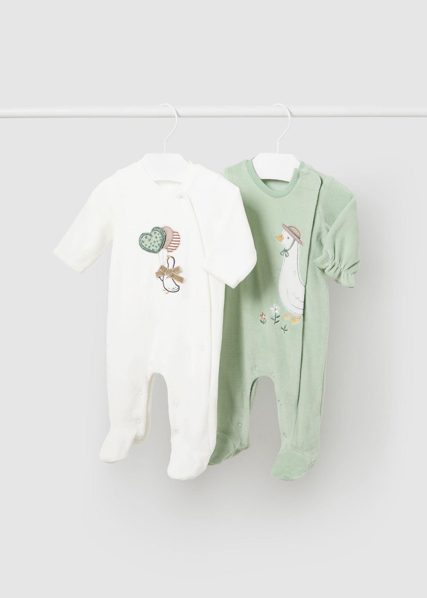 Set 2 pijamale catifelate animal nou-nascut