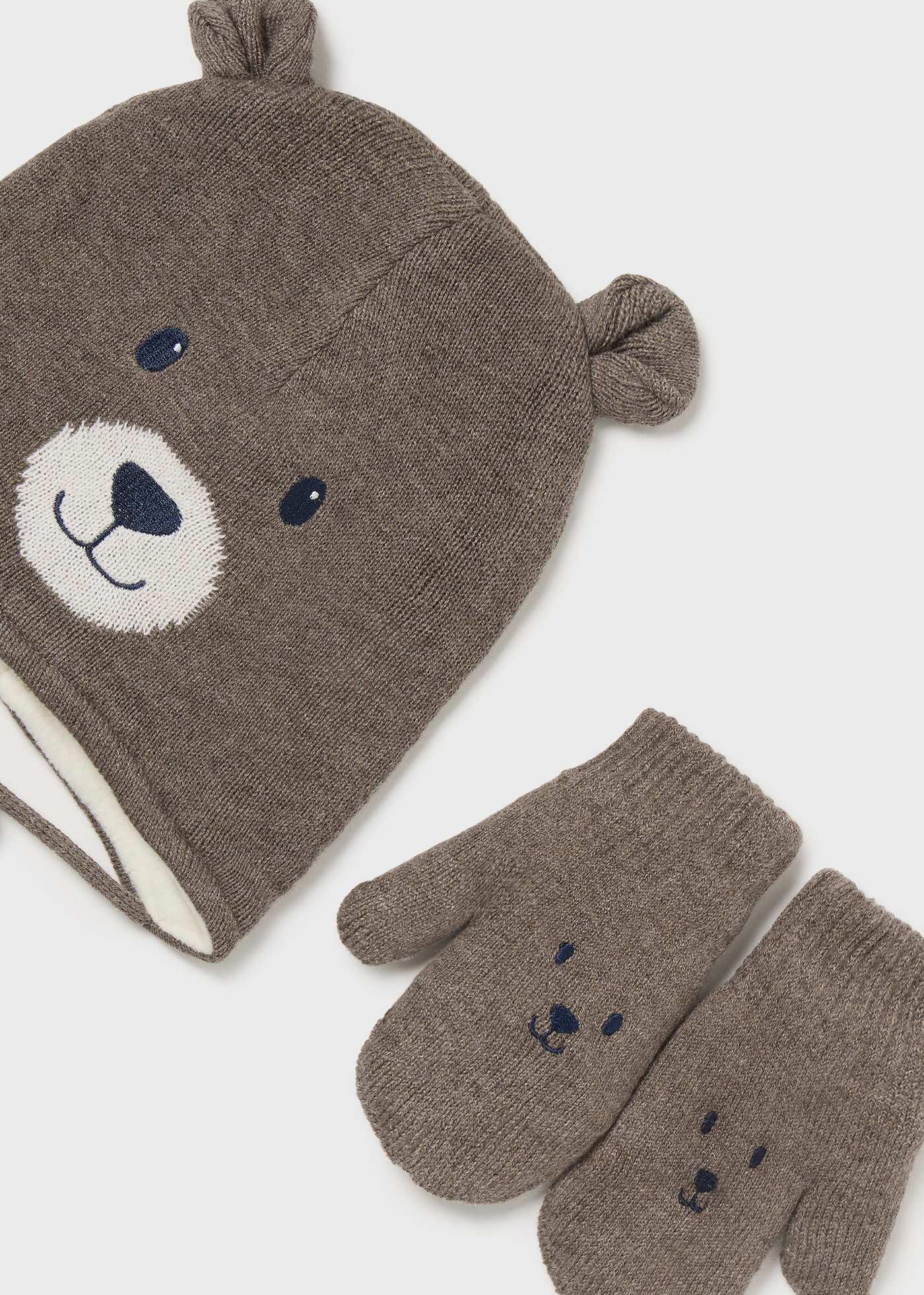 Conjunto gorro y manoplas oso bebé