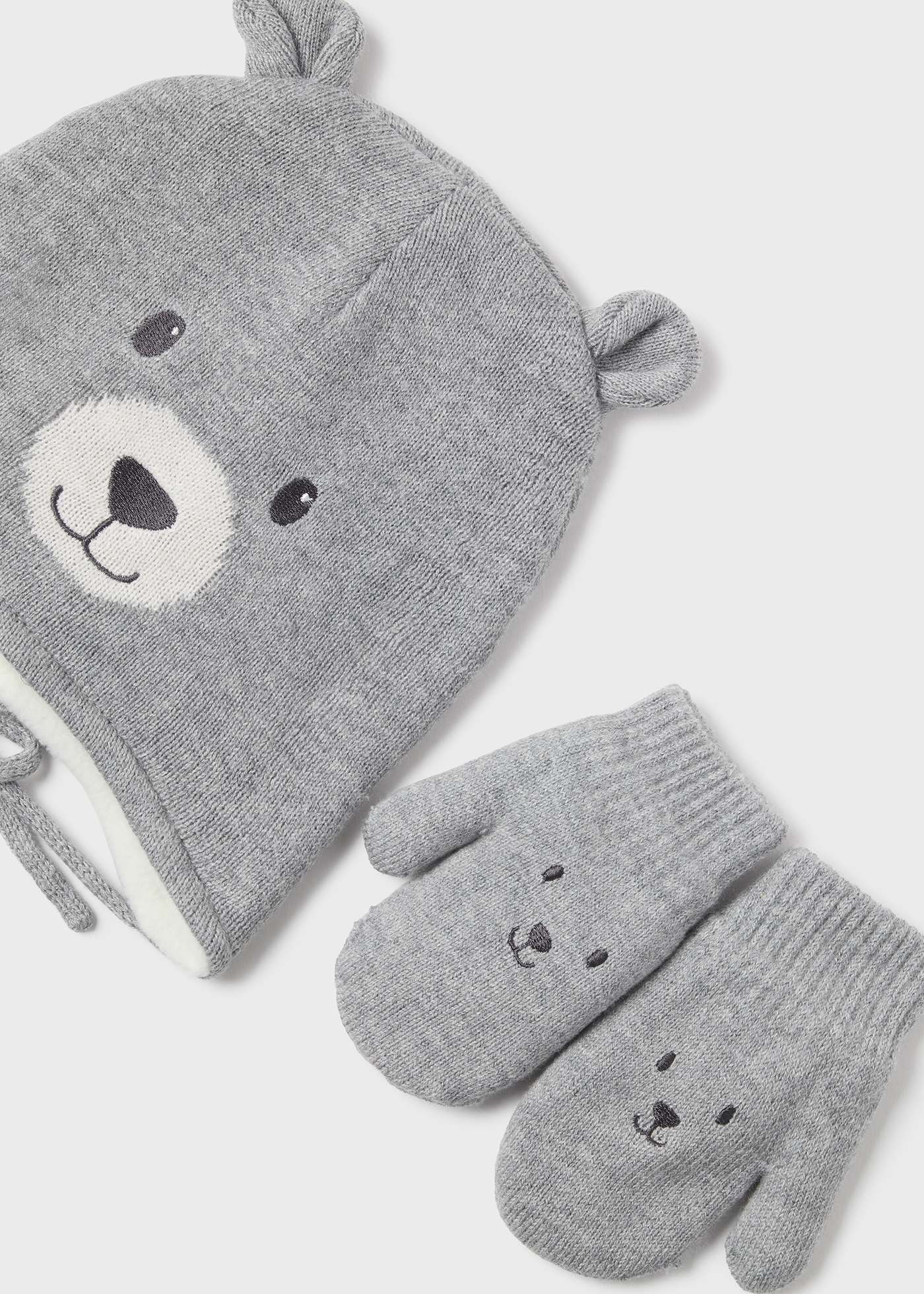 Conjunto gorro y manoplas oso bebé
