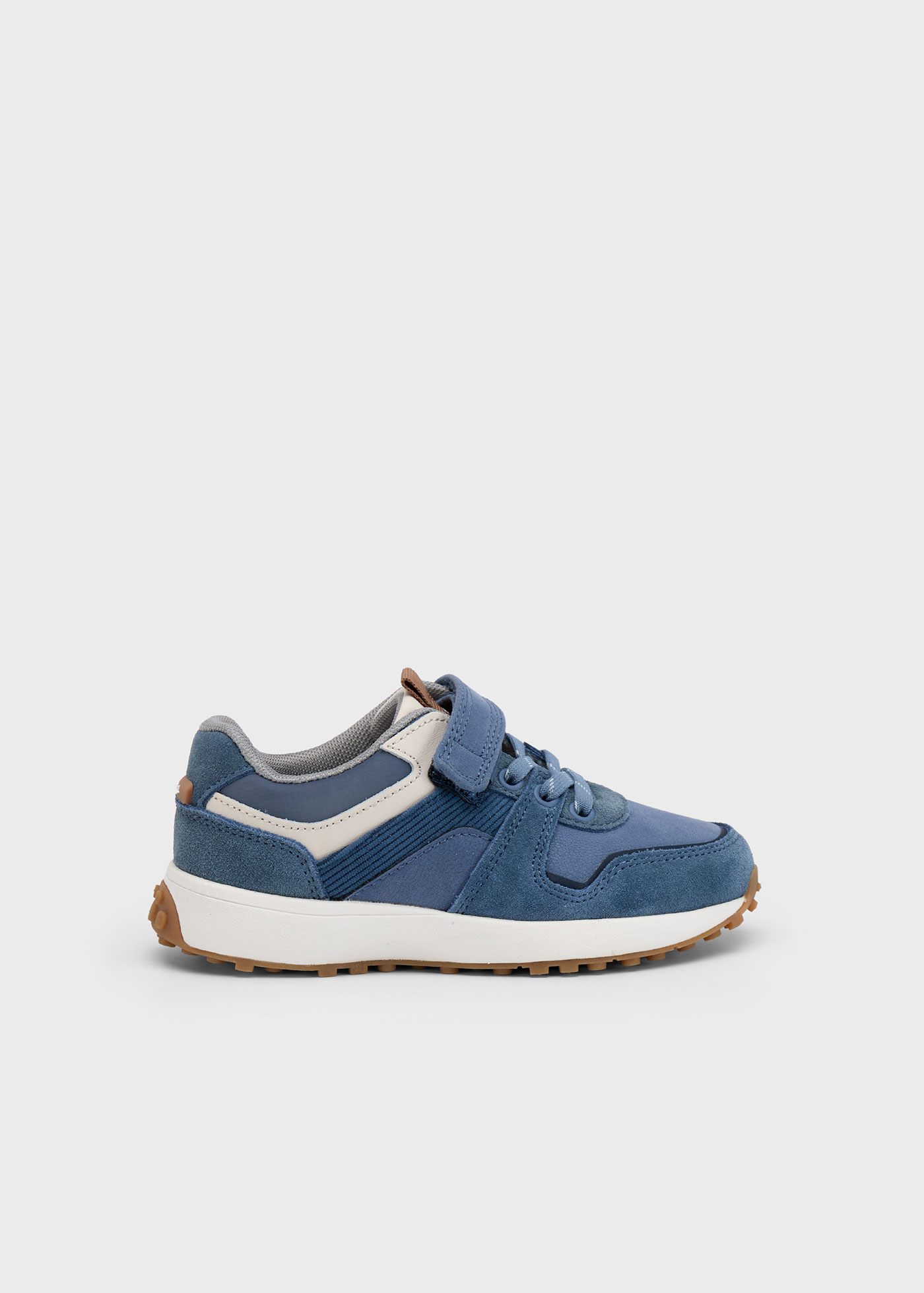 Buty sportowe dla chłopca