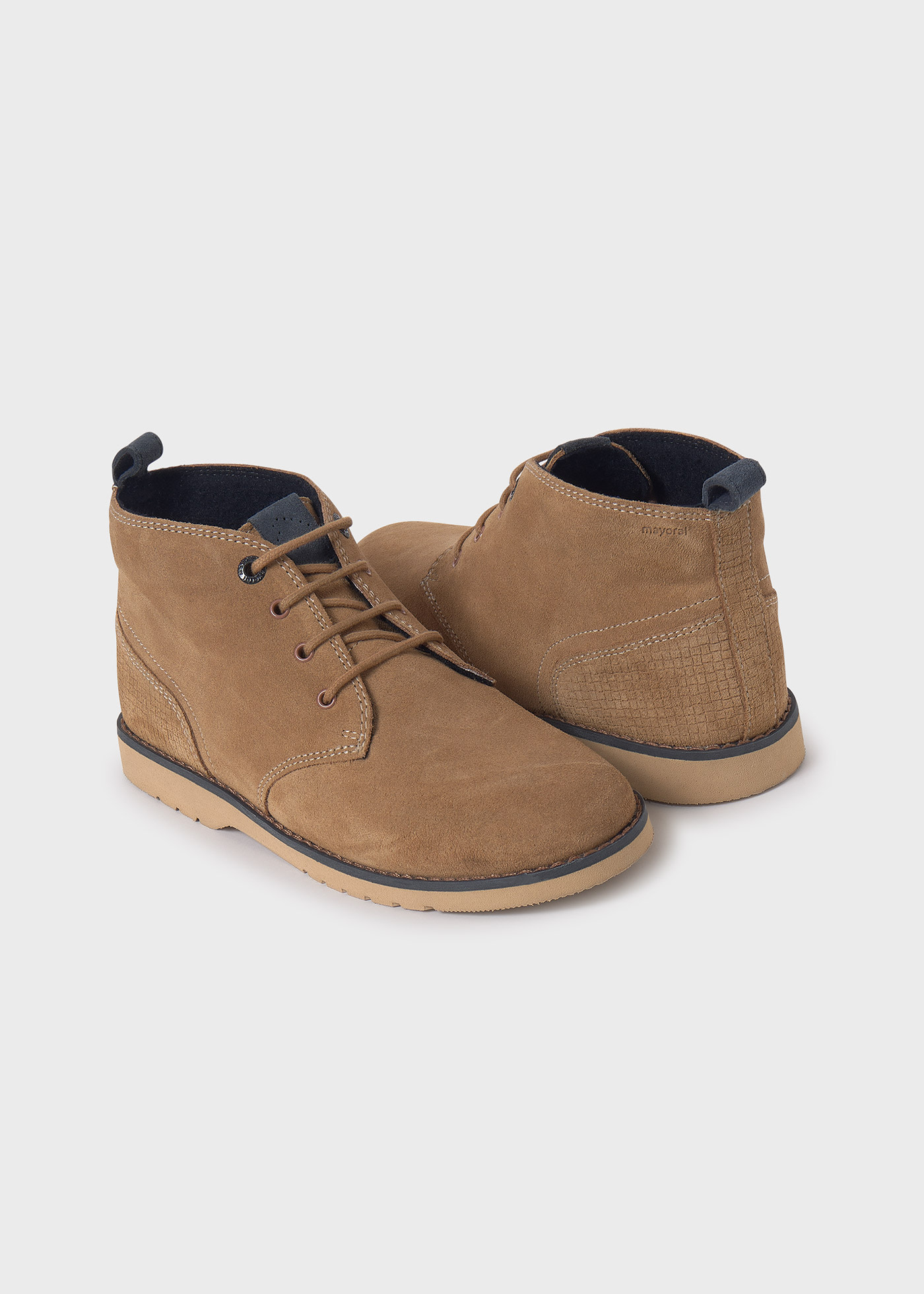 Botín serraje cordones chico