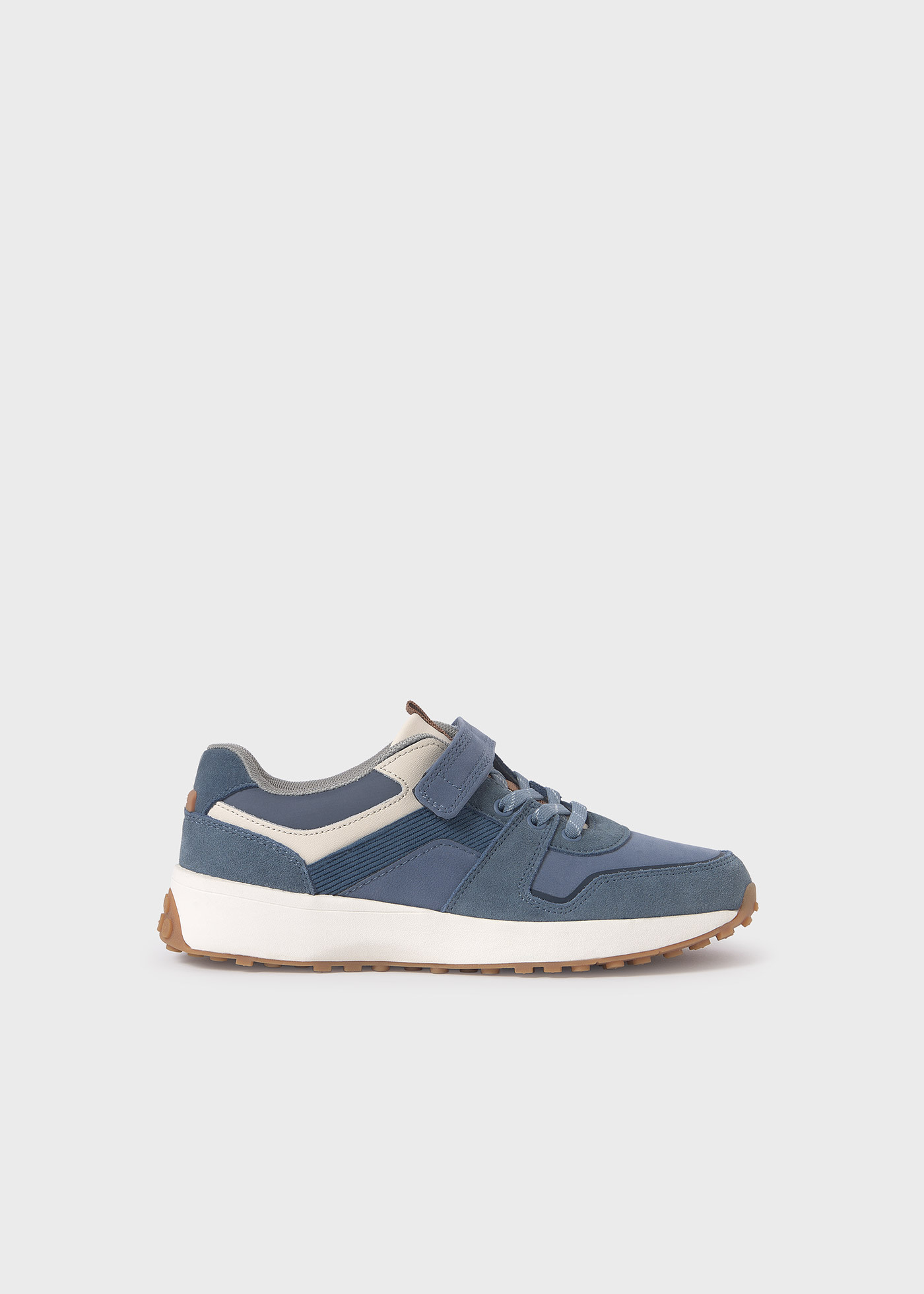 Buty sportowe dla chłopca
