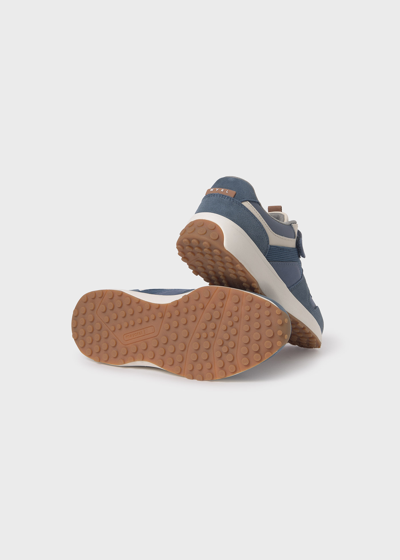 Buty sportowe dla chłopca