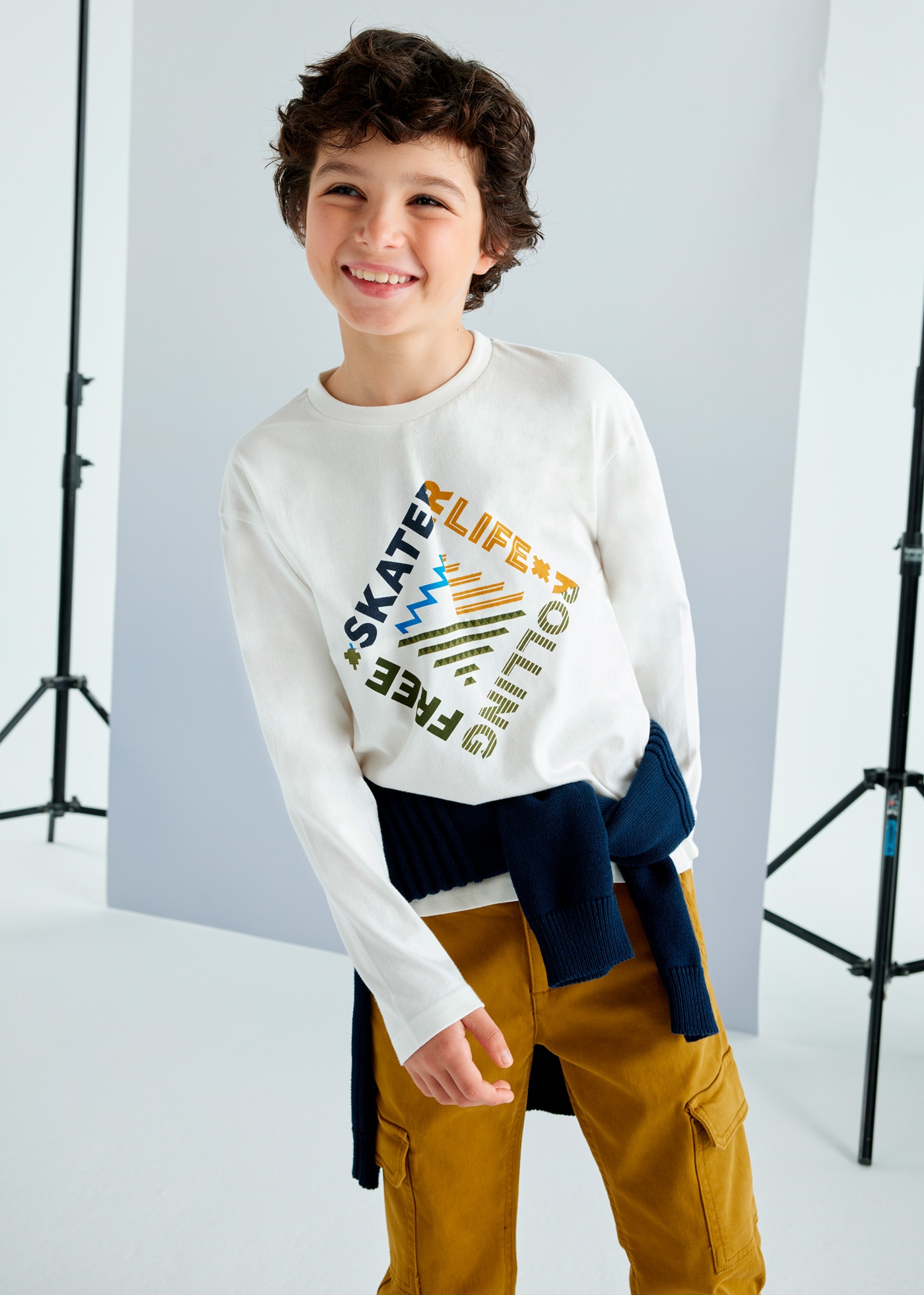 Tricou text si desen baiat