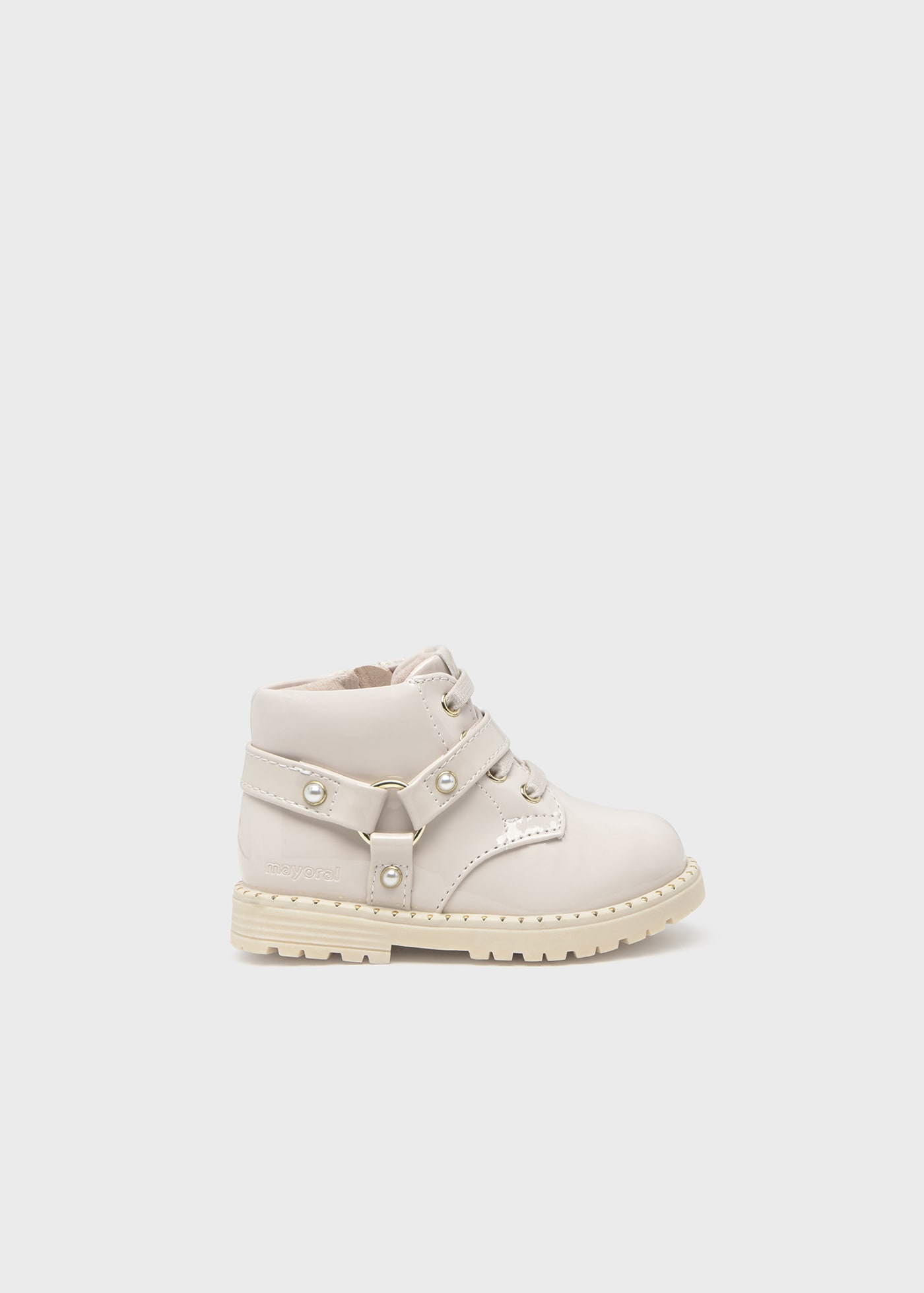 Bottines en cuir verni bébé