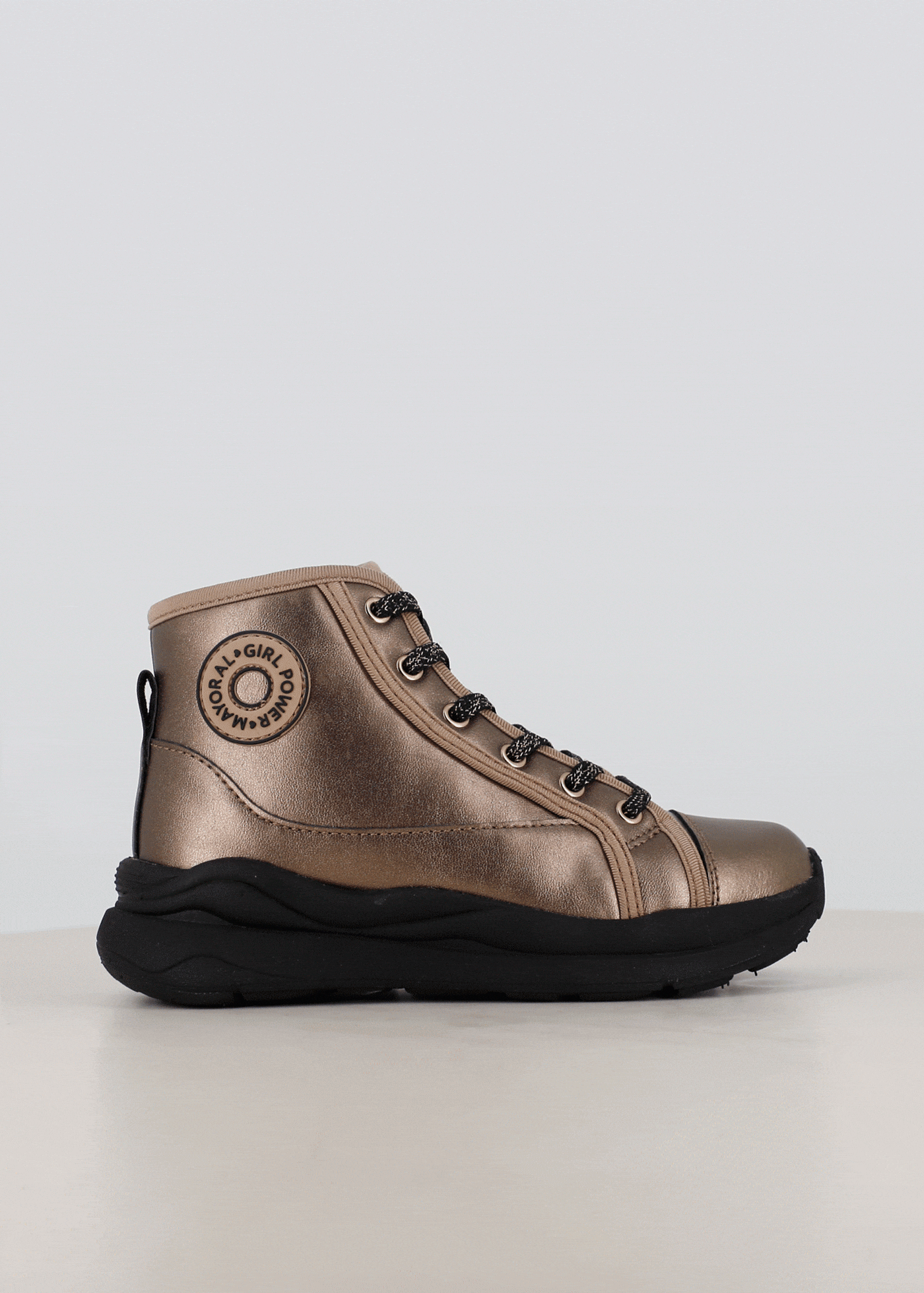 Botins desportivos sola grossa menina