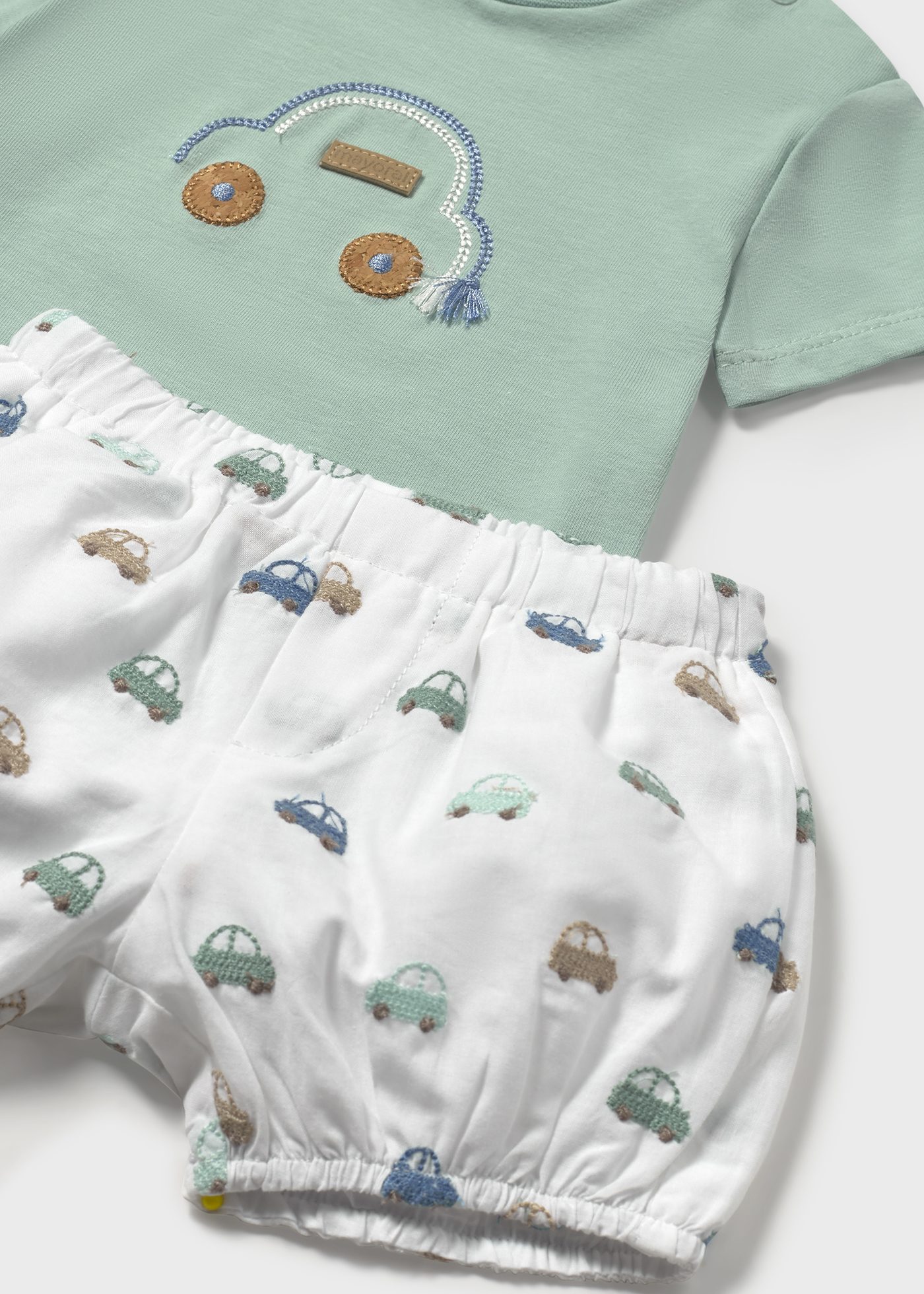 Completo pantaloncino e maglietta neonato