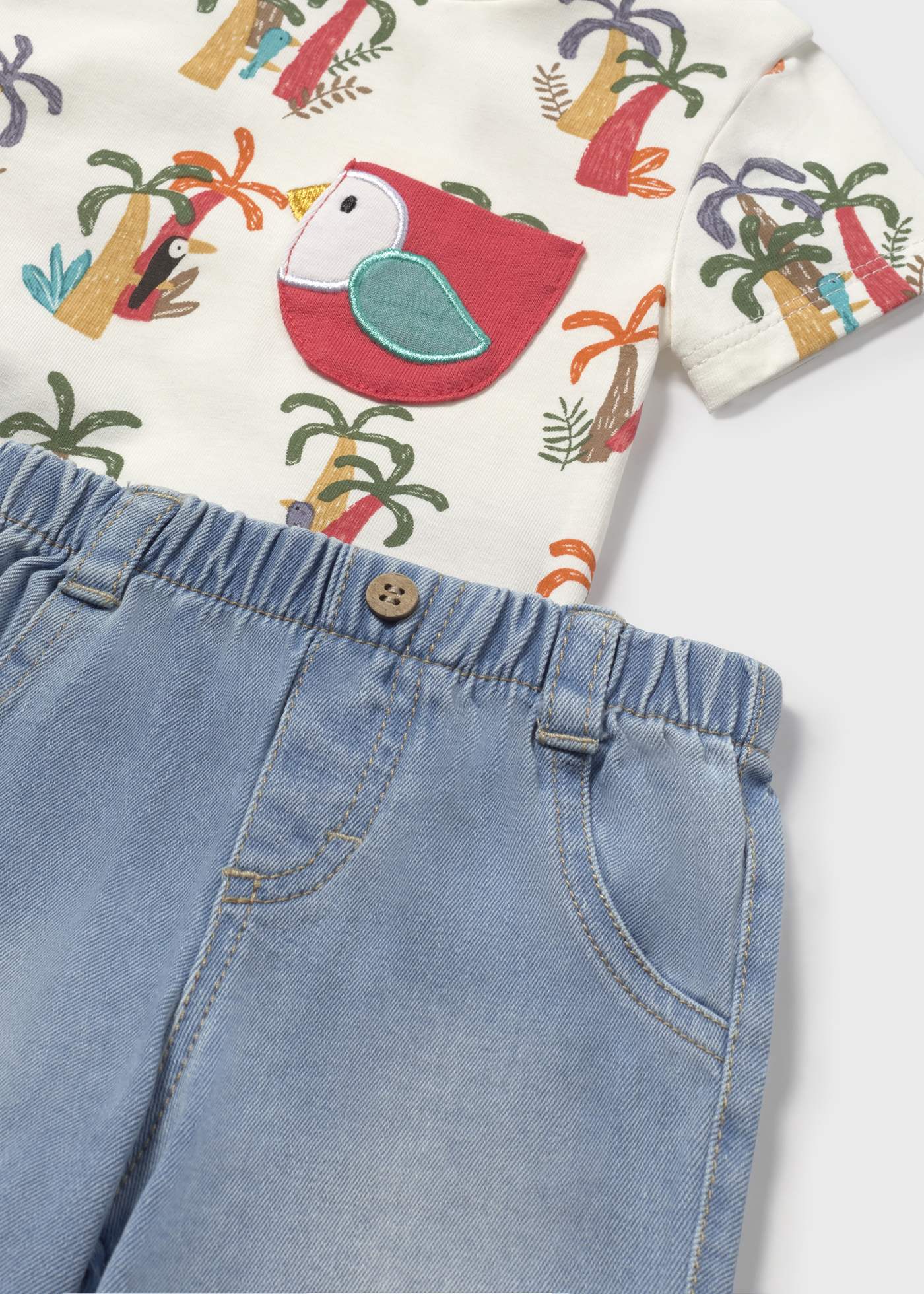 Conjunto pantalón corto y camiseta recién nacido