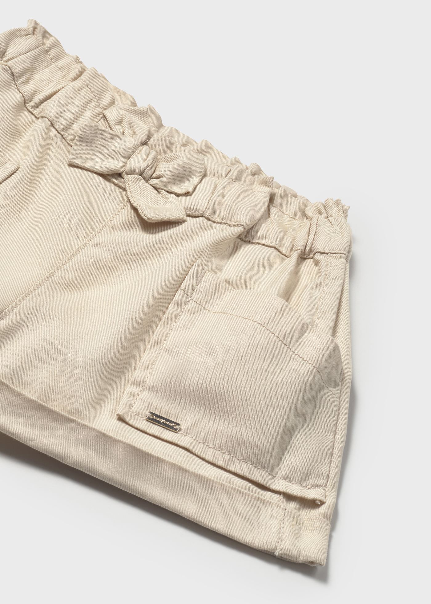 Pantalón corto lazo bebé