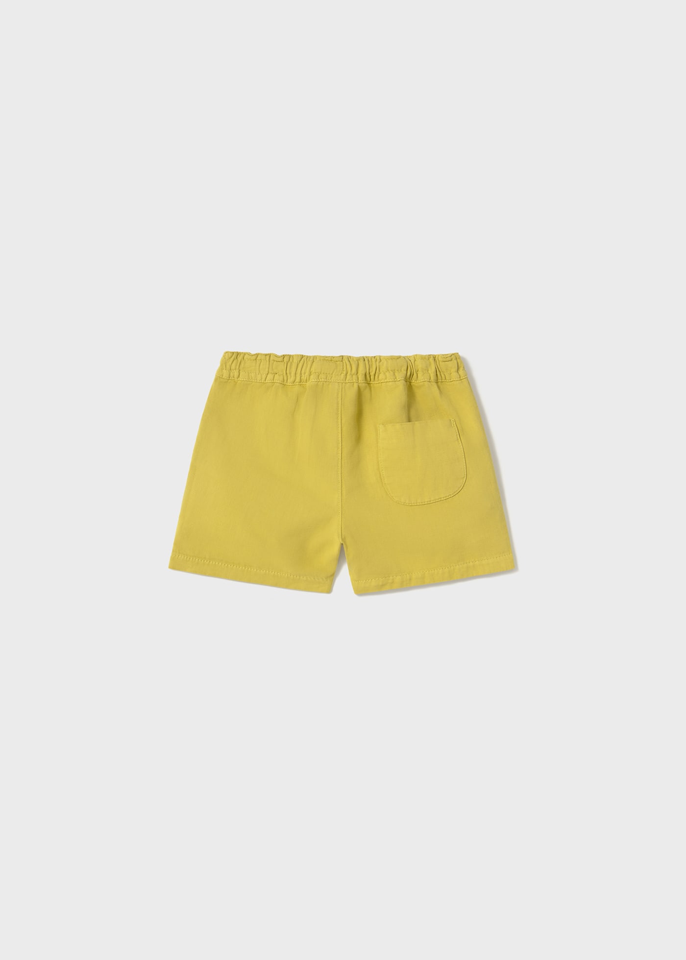 Bermudas corte folgado com linho bebé