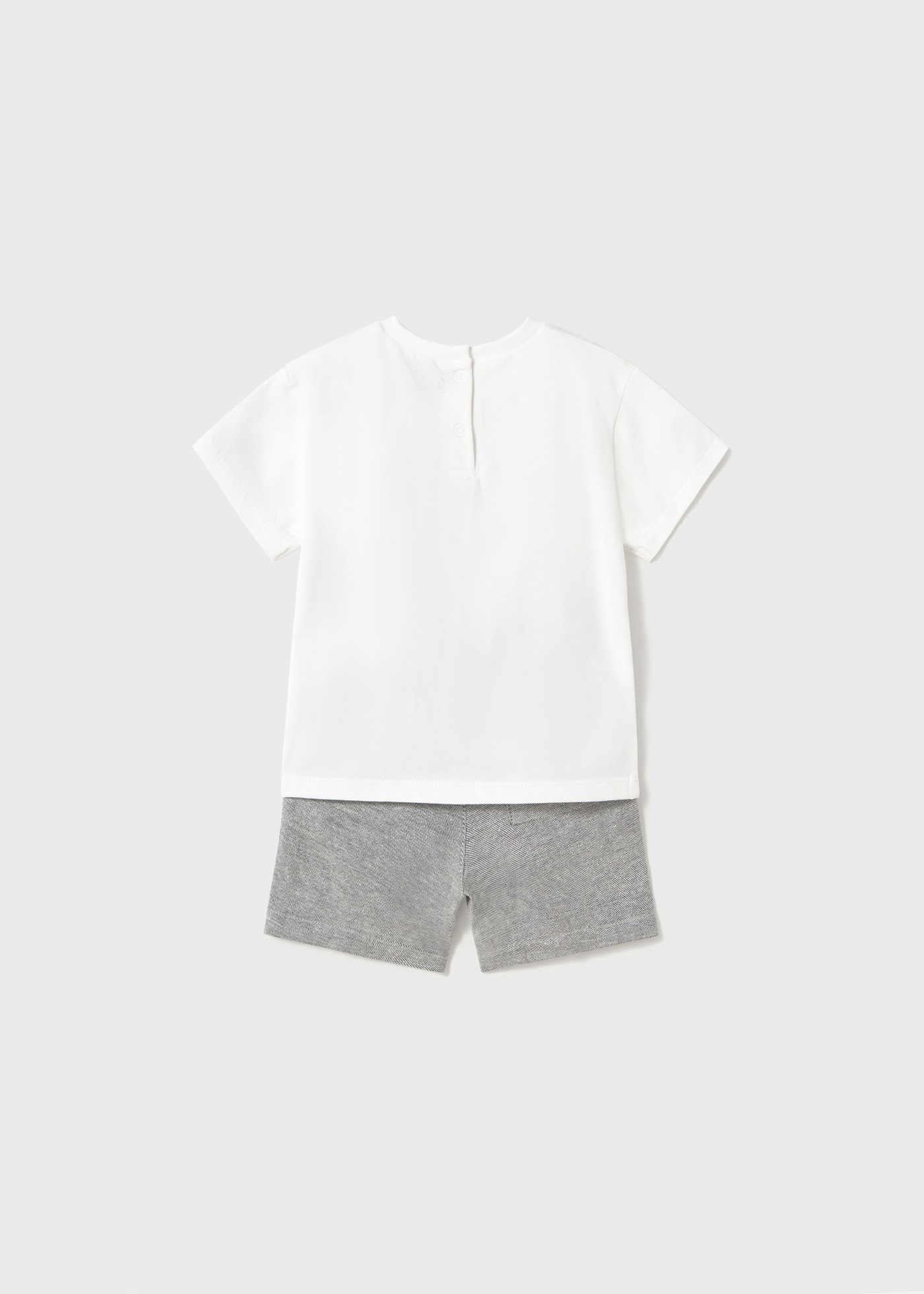 Conjunto bermudas e camisa bebé