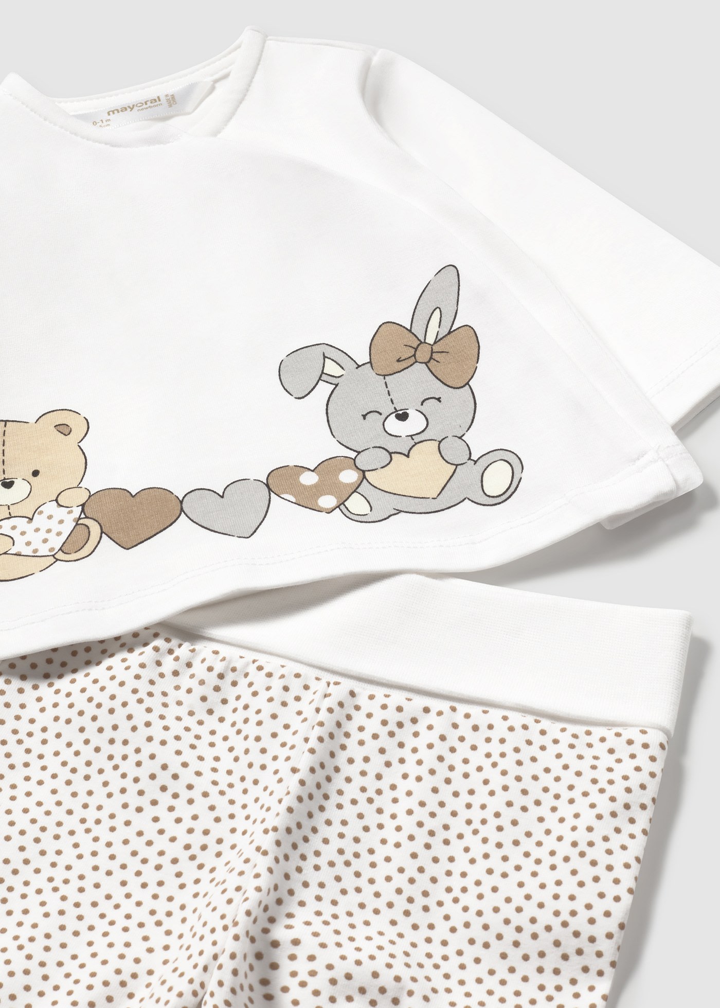 Set pantaloni cu botosei si tricou imprimat nou-nascut