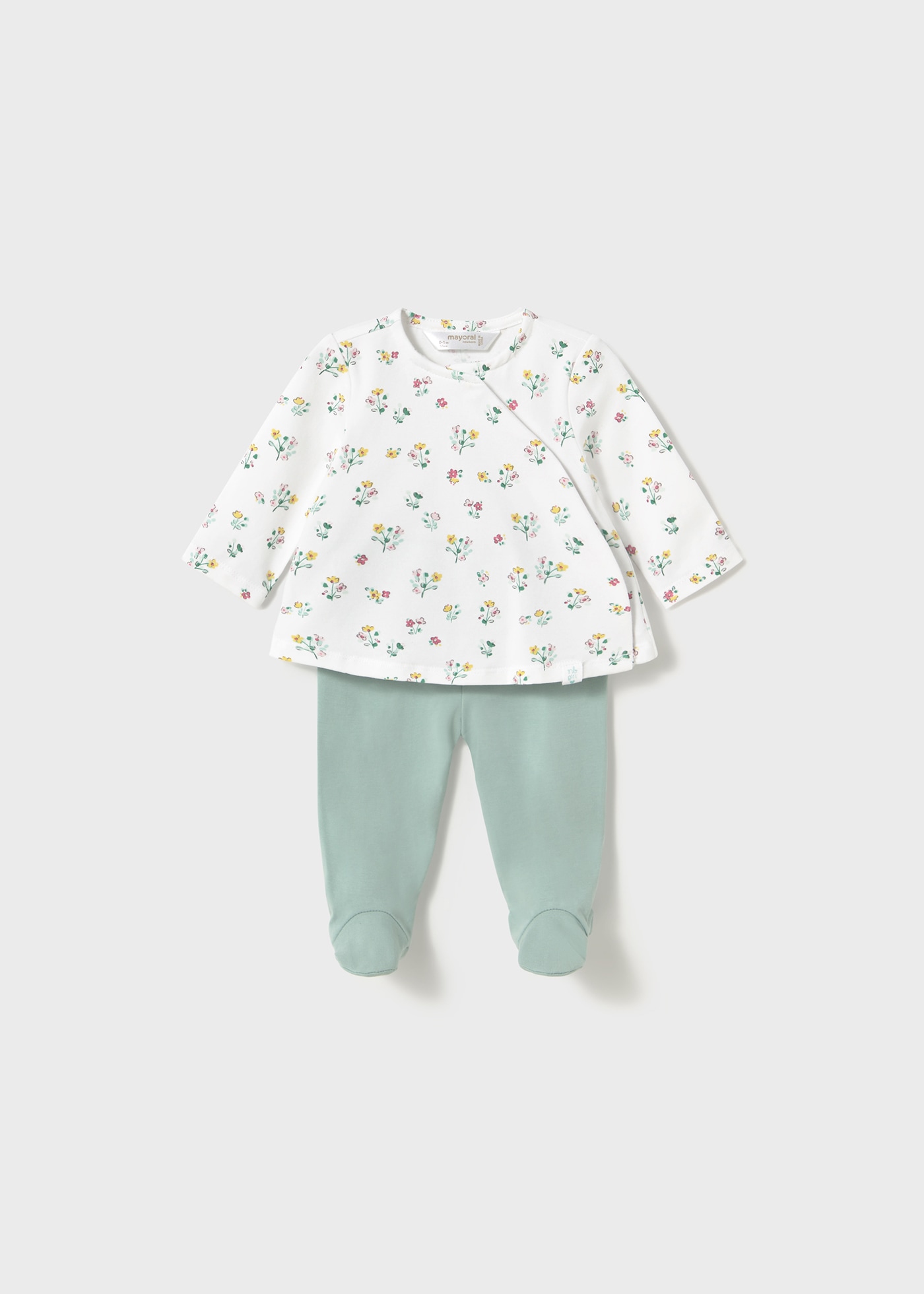 Set pantaloni cu botosei si tricou imprimat nou-nascut
