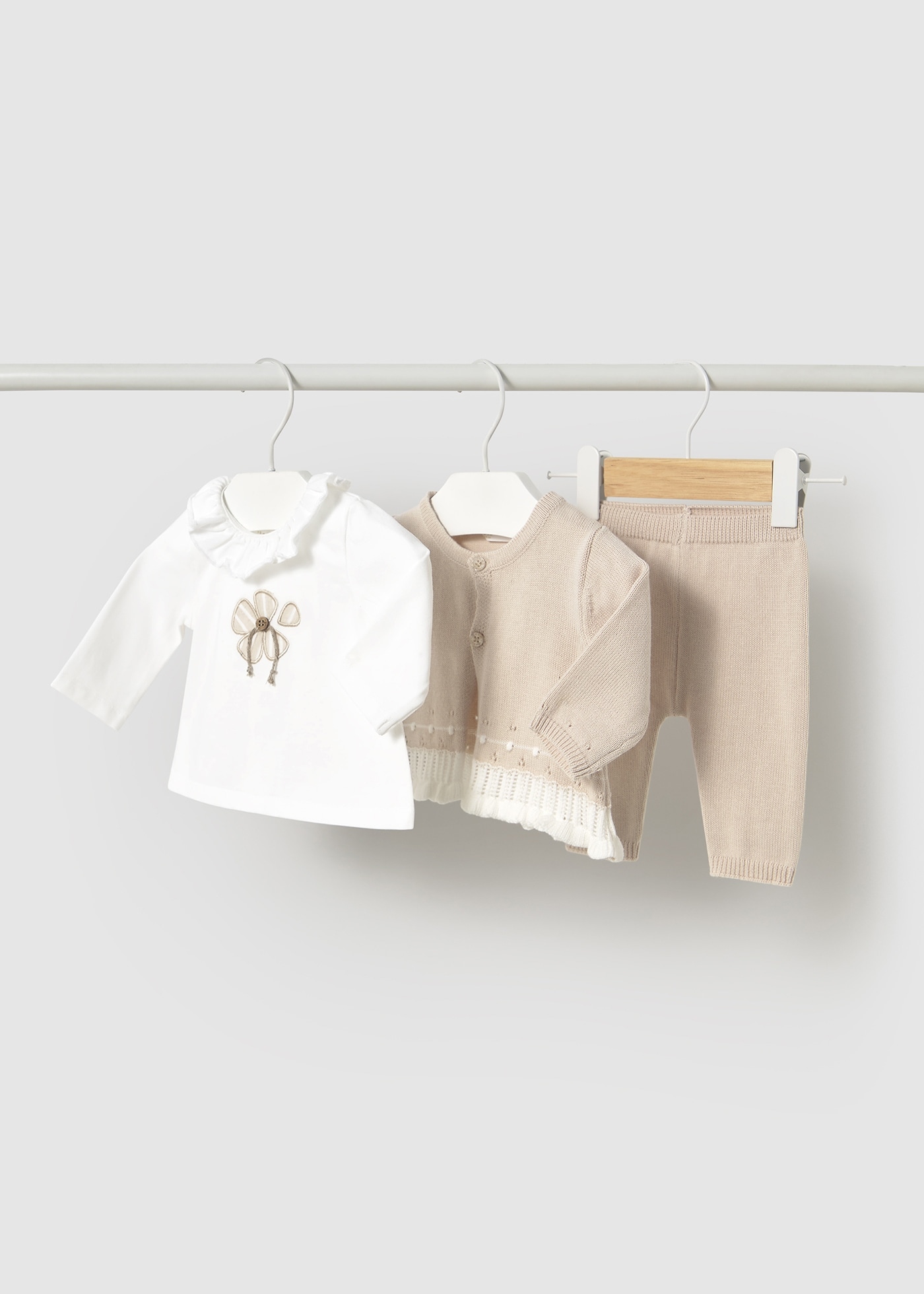 Newborn girl 3 piece tricot set