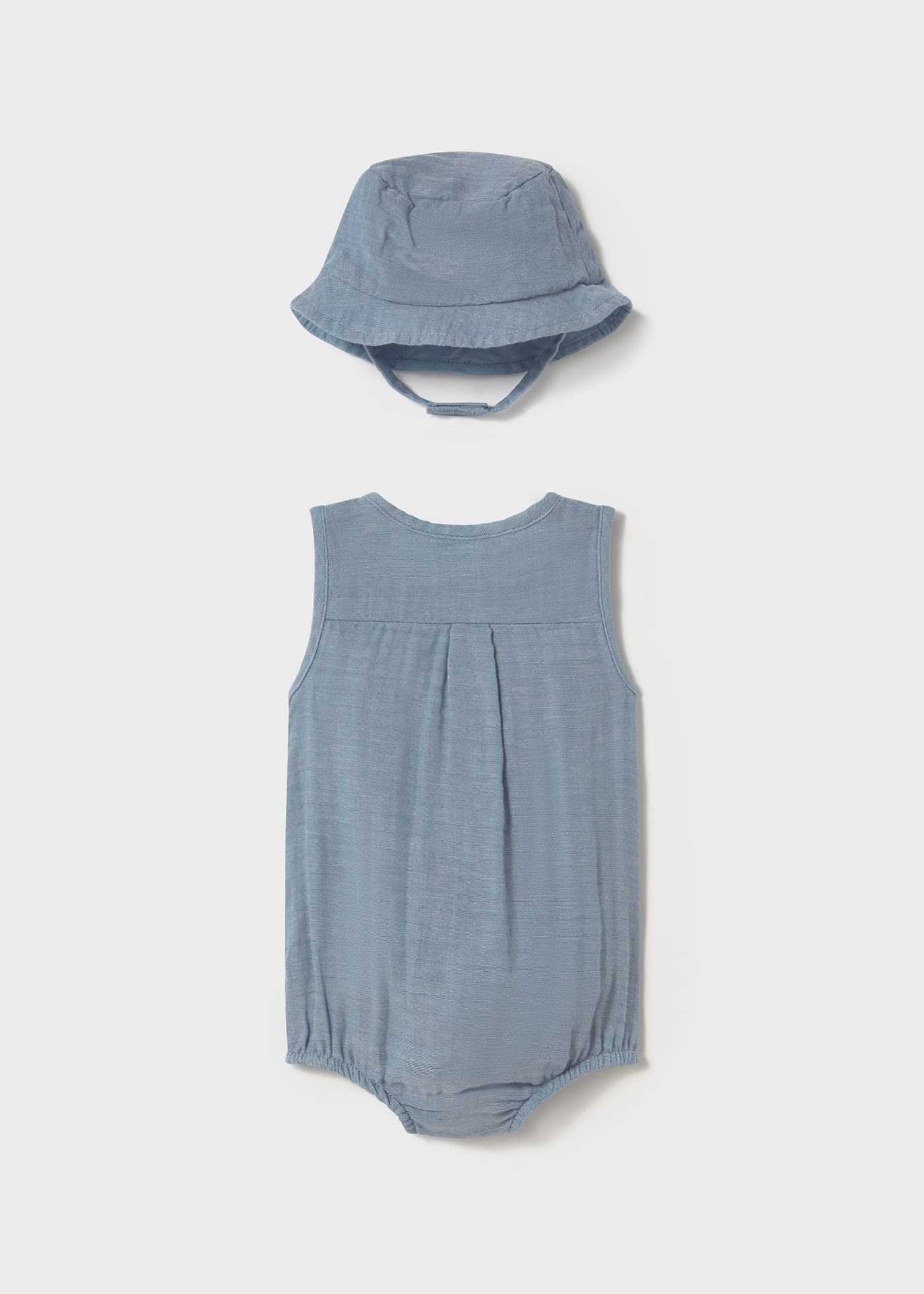 Pagliaccetto con cappello neonato