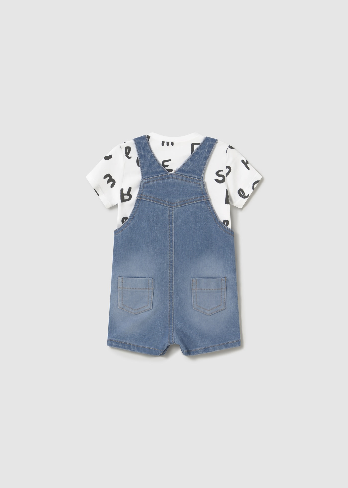 Newborn boy dungarees and t-shirt set