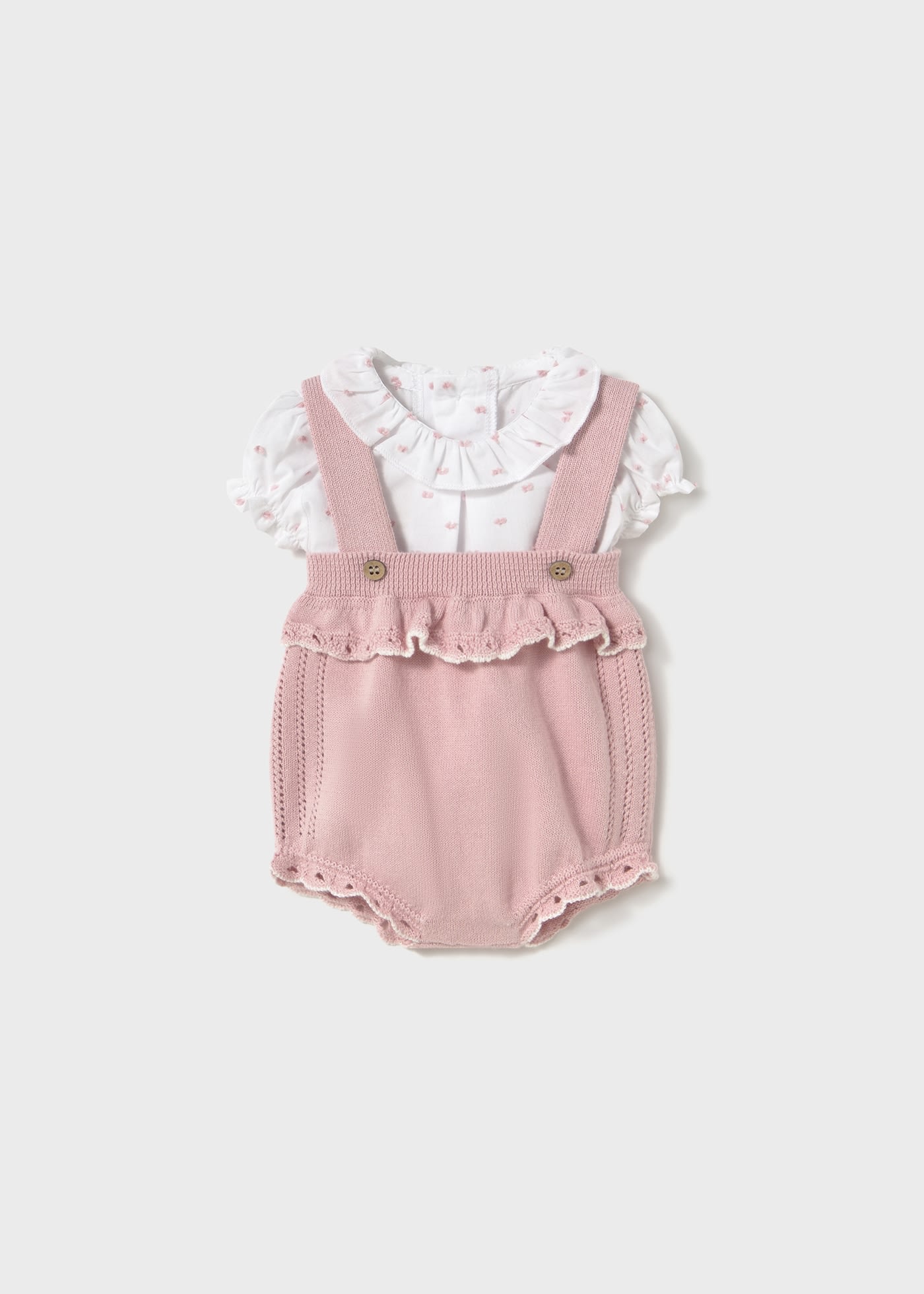 Conjunto jardineira tricô e blusa recém nascida