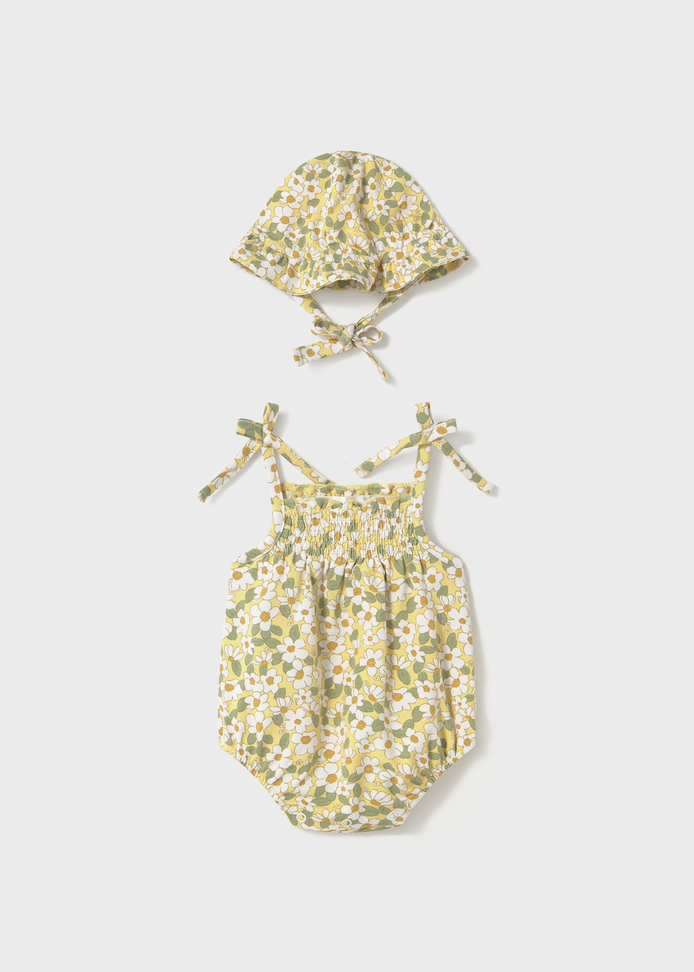 Newborn girl floral romper with bonnet