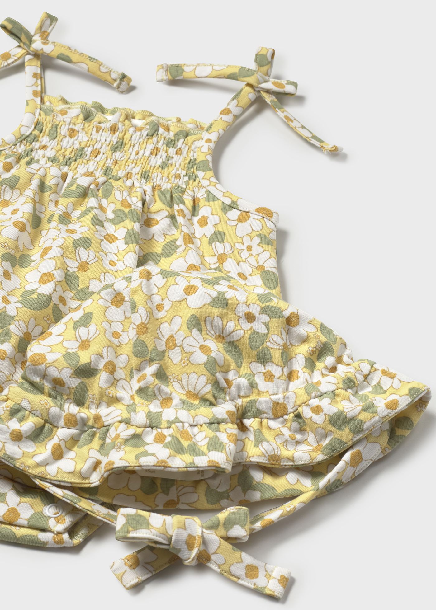 Pelele con gorro florecitas recién nacida