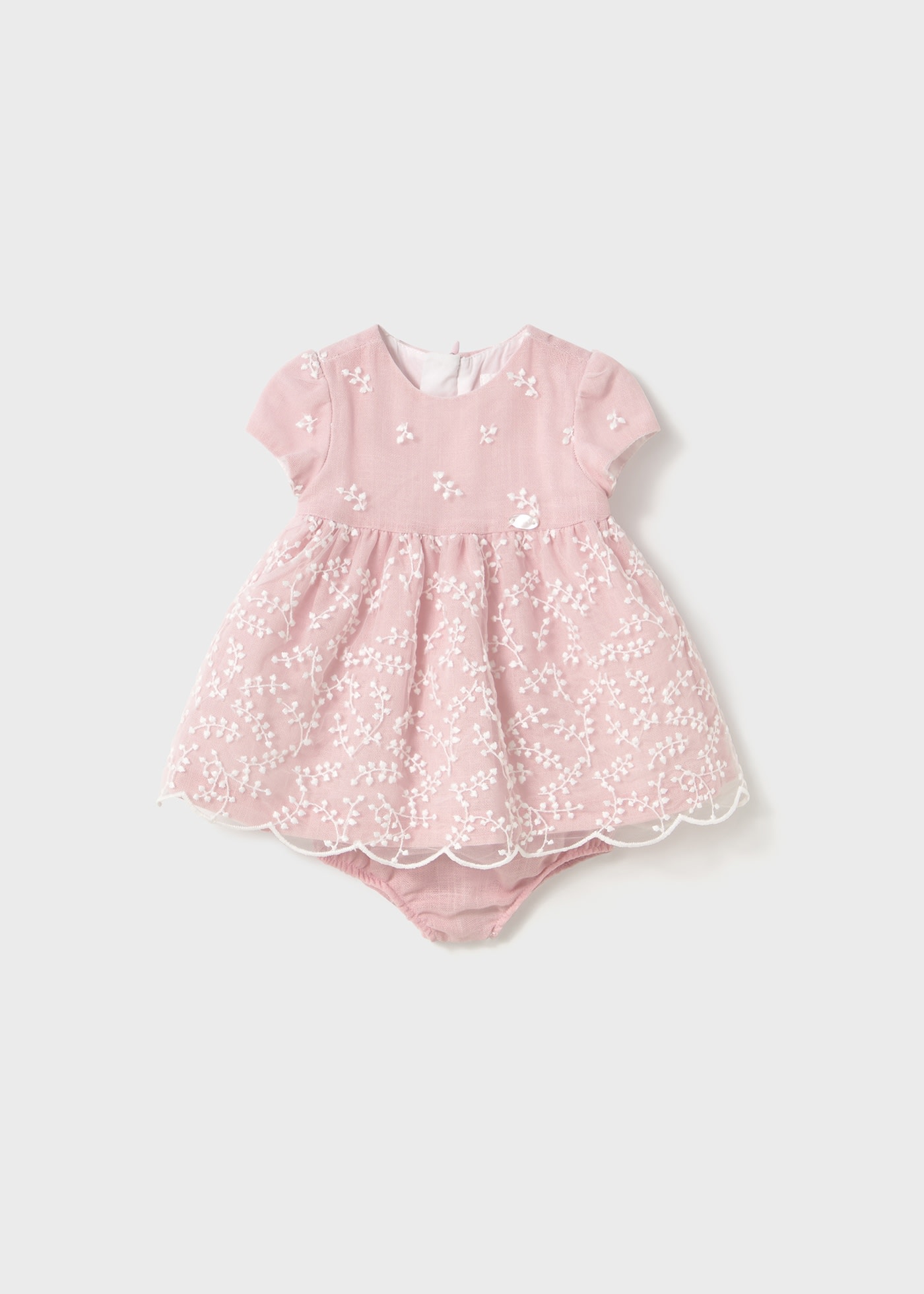 Vestido com tapa fralda tule bordado recém nascida
