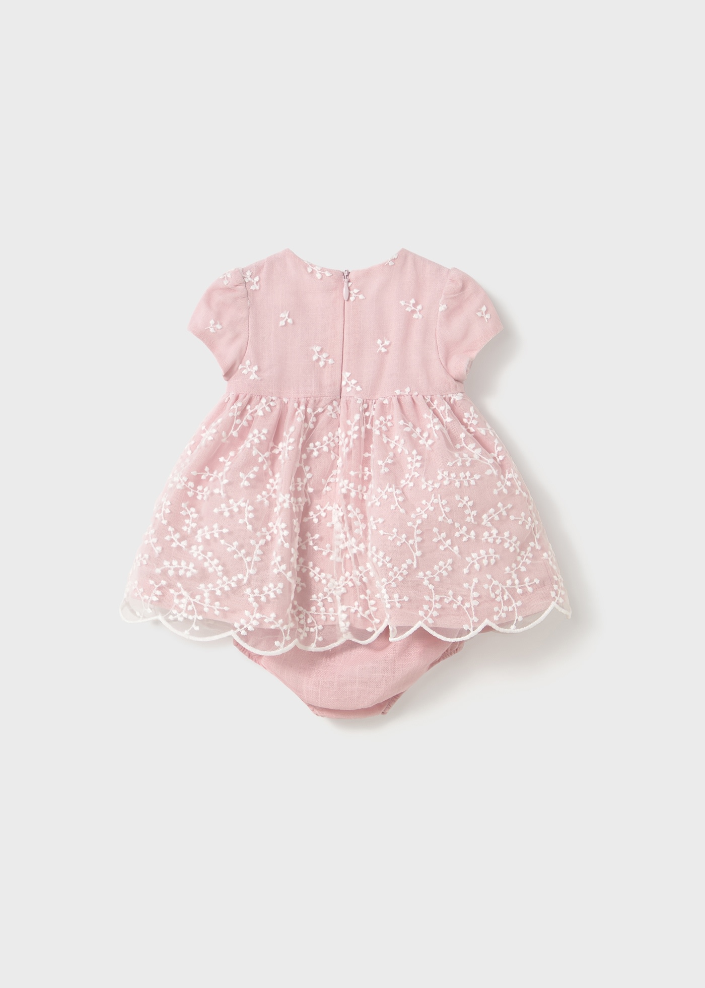 Vestido com tapa fralda tule bordado recém nascida